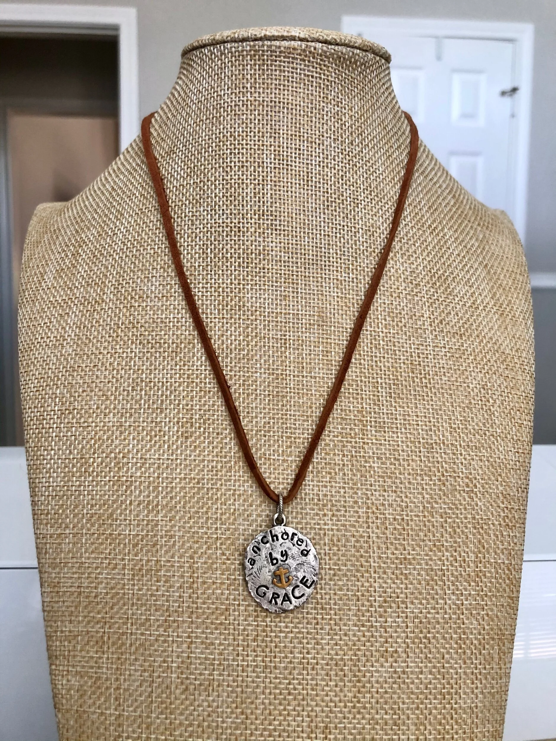 20633CF4-9F29-4FE5-9D2A-D83BC5B1AB4C