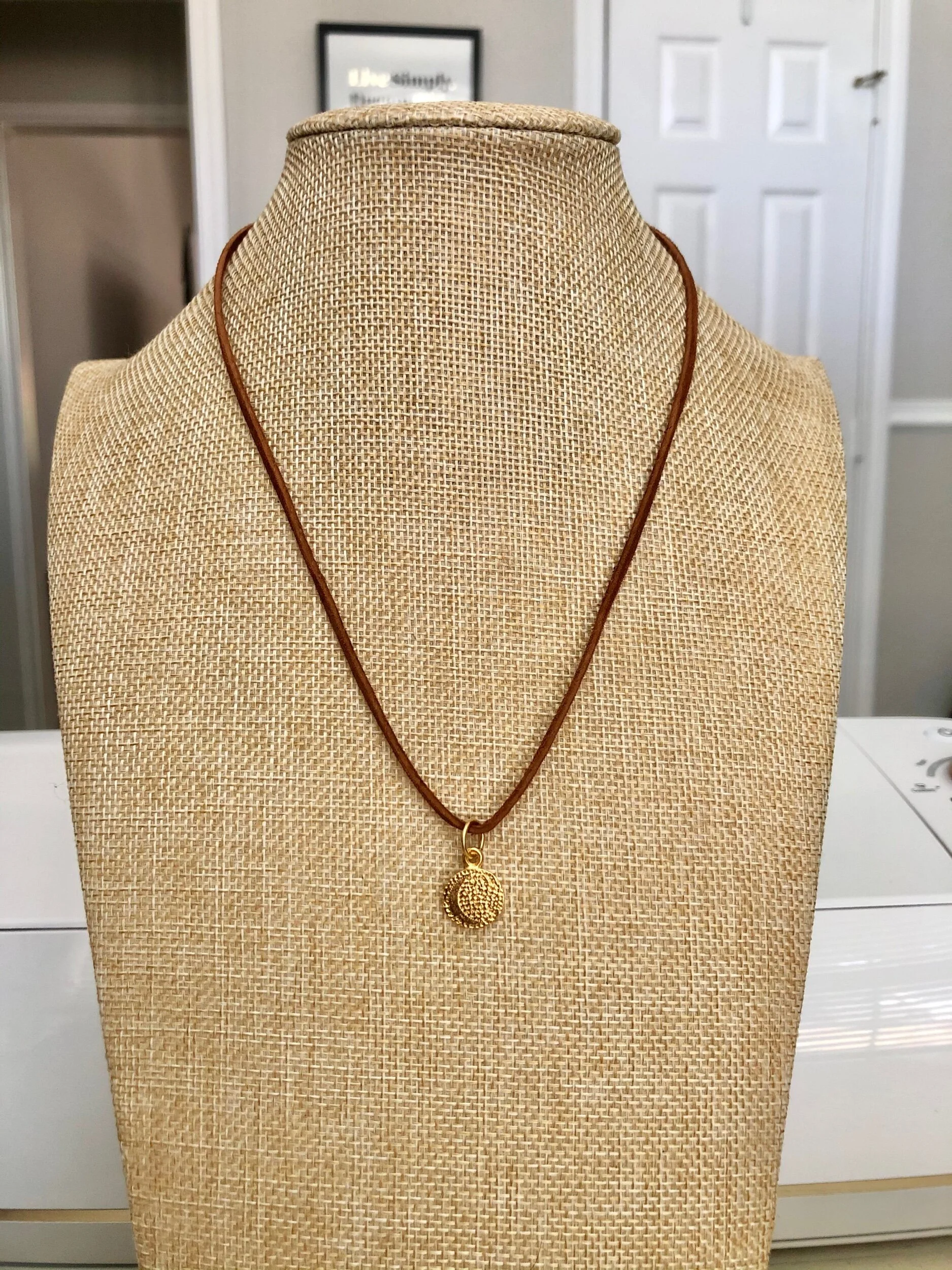 BE282FCF-A784-4B23-9DDA-9CD33C967493