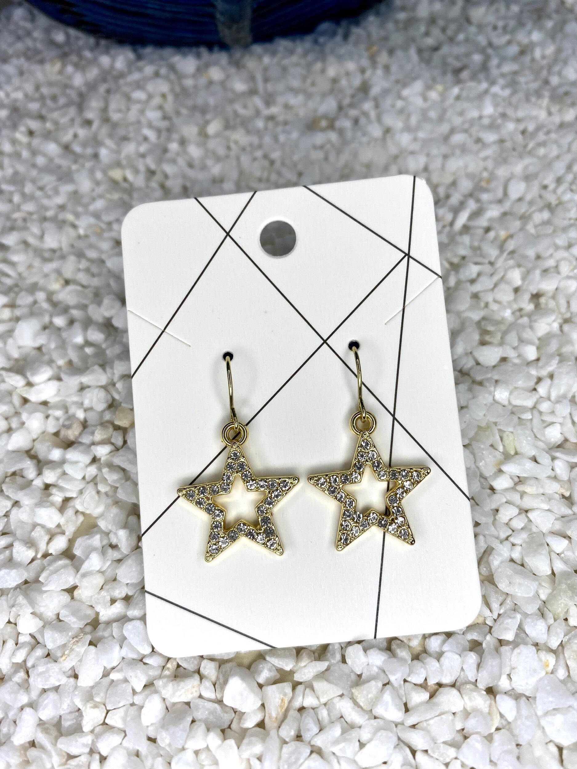 6FDDC862-F5A5-48D8-AFD3-0B85C8BCED1A