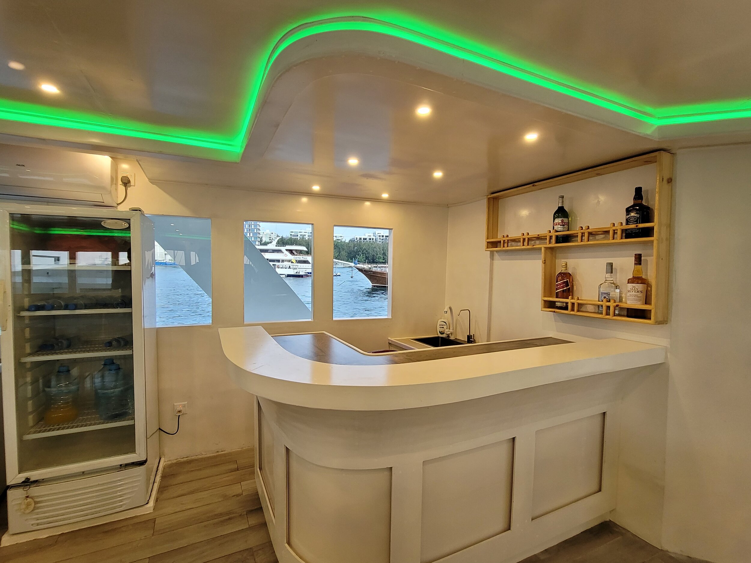Dhinasha Bar