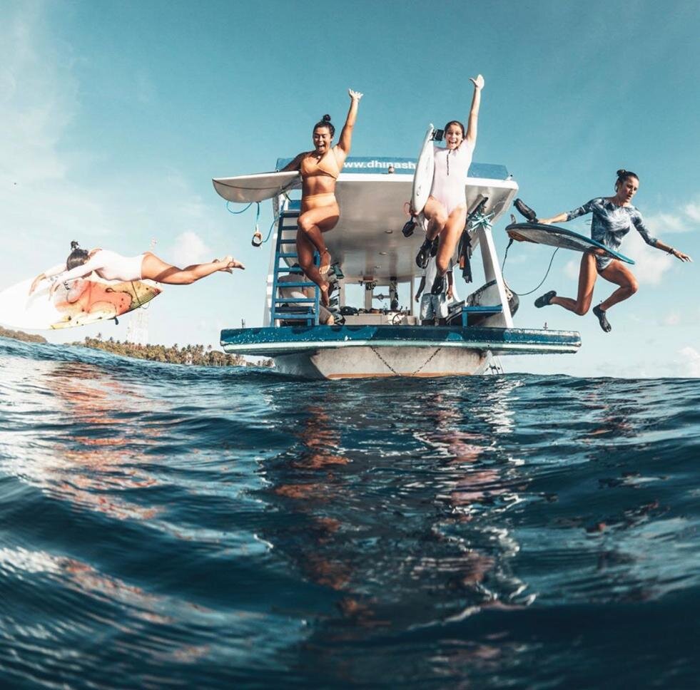 Dhinasha Surf Guests