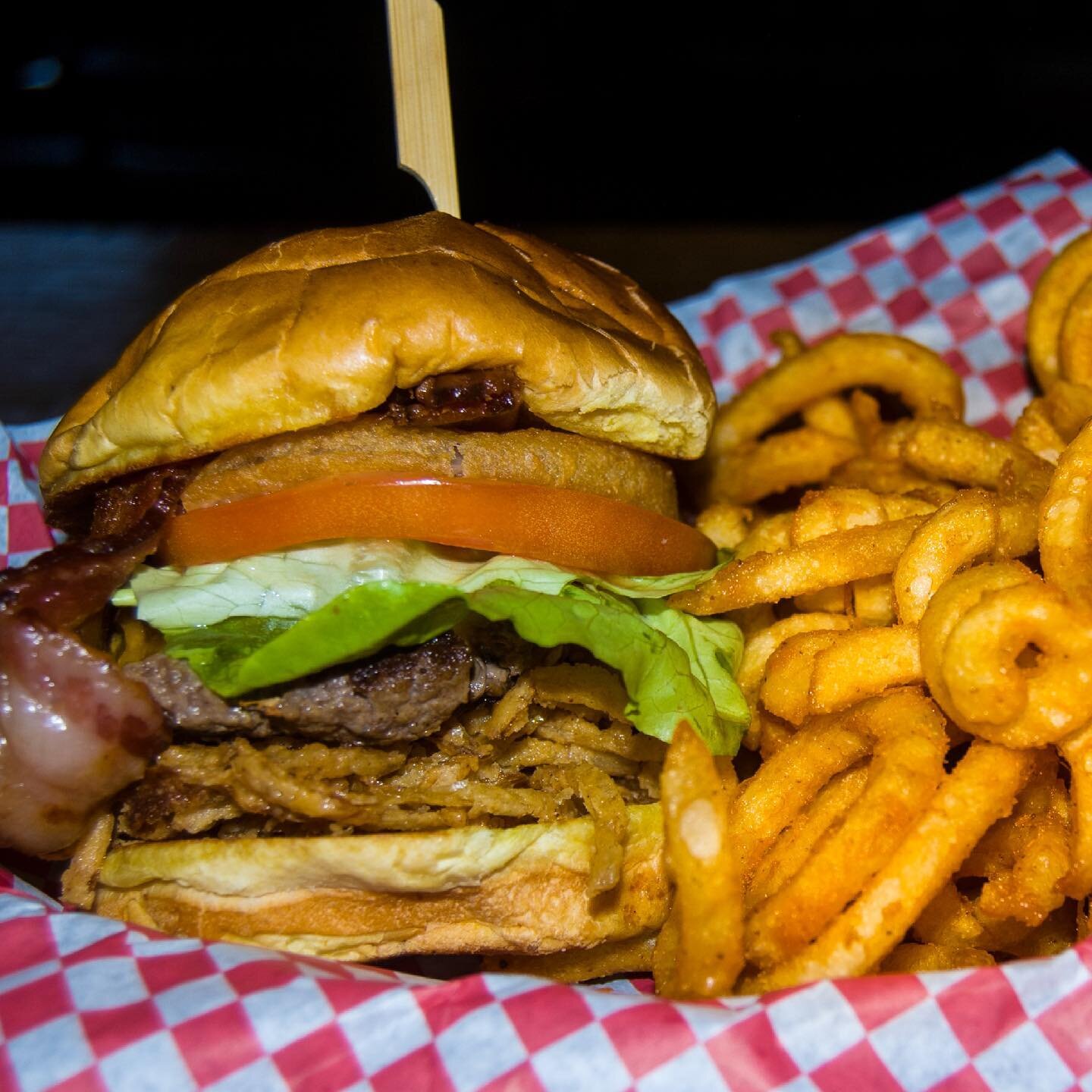🚨JULY B.O.M.B. ALERT🚨
Come try our Cowboy Burger! 
6 oz patty topped with an onion ring, thick cut bacon, lettuce, beefsteak tomato, cheddar cheese, boylan and barbecue sauce, and served with our curly fries!