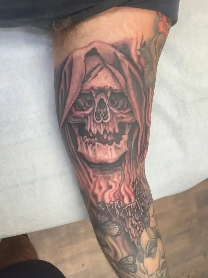 #reaper #grimreapertattoo #candle #candletattoo 
Thanks Matt 🤘🏼😎🤘🏼
.
@saintsandsinnerstattoo 
💀🕯️410-276-1300🕯️💀
.
Saints and Sinners Tattoos
1610 Thames St.
Baltimore, Maryland 21231
.
#northeasterntattooer #baltimoretattooartist  #historic