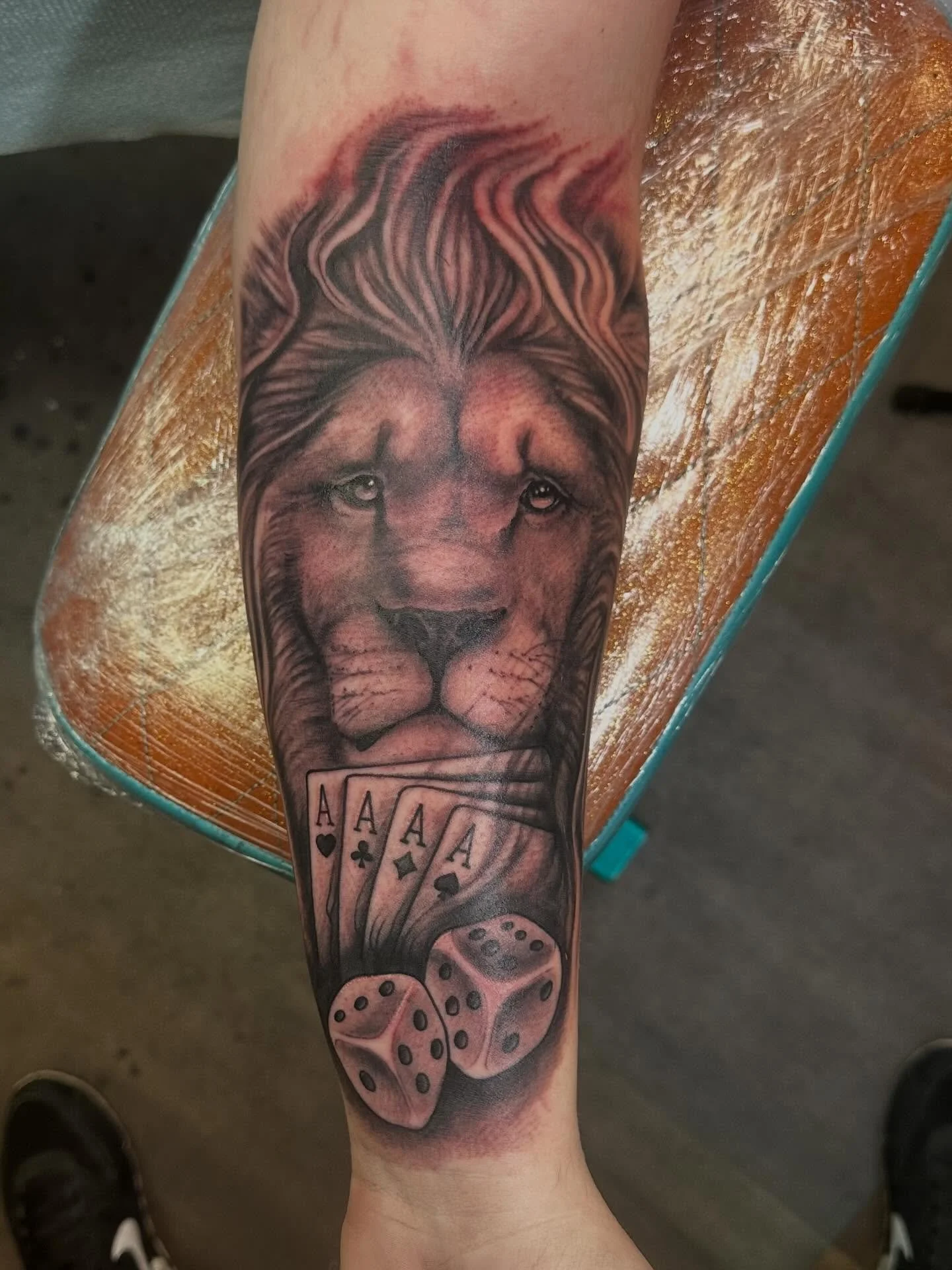 #liontattoo #lifesagamble 
Thanks Nathan 🤘🏼🤩🤘🏼
.
@saintsandsinnerstattoo 
&hearts;️&diams;️410-276-1300&diams;️&hearts;️
.
1610 Thames Street
Baltimore, Maryland 21231
.
#northeasterntattooer #baltimoretattooartist  #historicfellspoint #getsome 