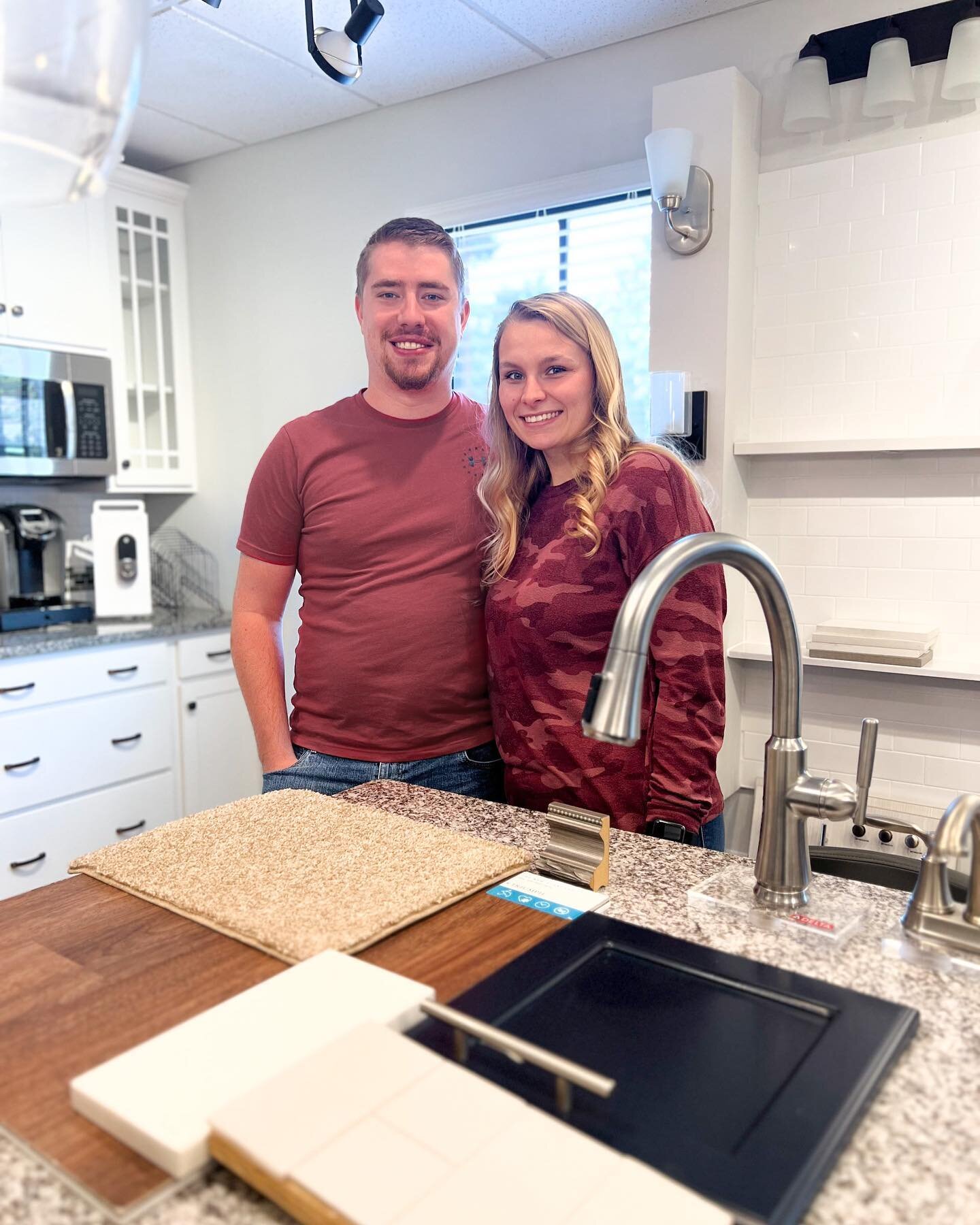 Spent the morning with our buyer clients (the Giffels) at @legacyhomes&rsquo; design center selecting options for their newly built home in Colonial Pointe! 

Pics don&rsquo;t do their selections justice: navy blue cabinets, white quartz, light gray 