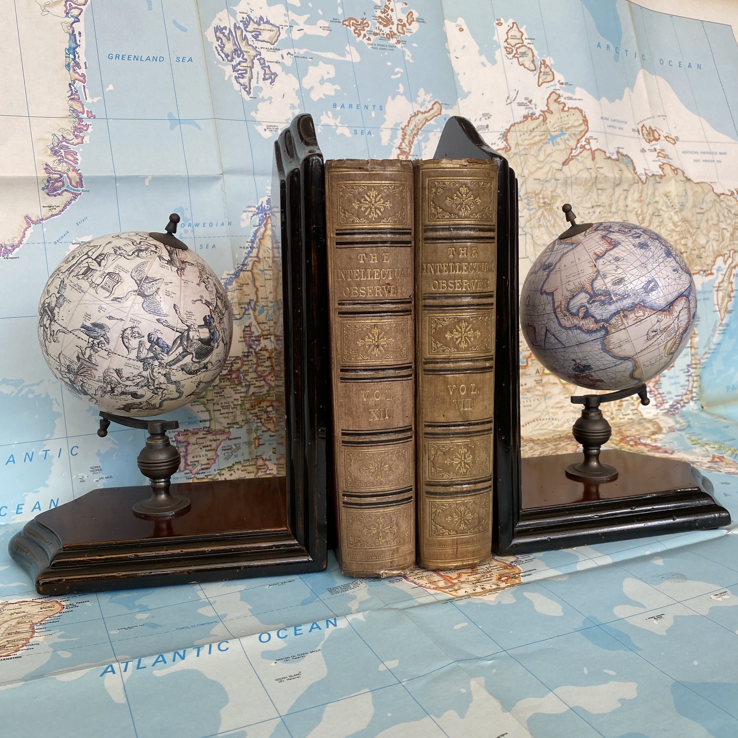 GLOBE BOOKENDS