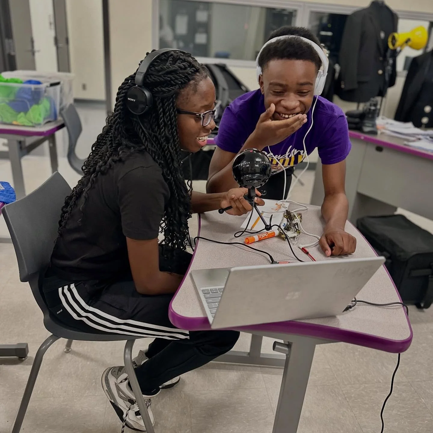 How do you show up? 🎶 🚀 

Our high school students have been locking in on more than beats.. they&rsquo;re discovering their sound, their tag, their identity.

That first time they hear their own producer name hit the speakers? 🔥 It&rsquo;s bigger