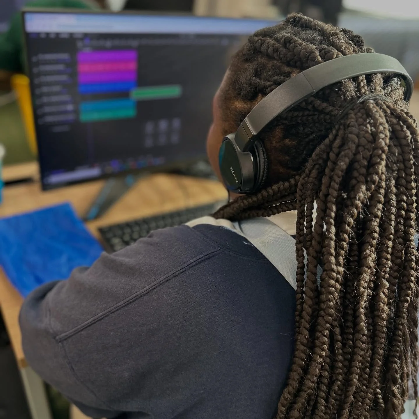 After school isn&rsquo;t just homework&hellip; it&rsquo;s flow time.
Headphones on, world off&hellip; every pattern, every layer,
you&rsquo;re building something that didn&rsquo;t exist before you showed up.

Week 1 was trial and error&hellip; now yo