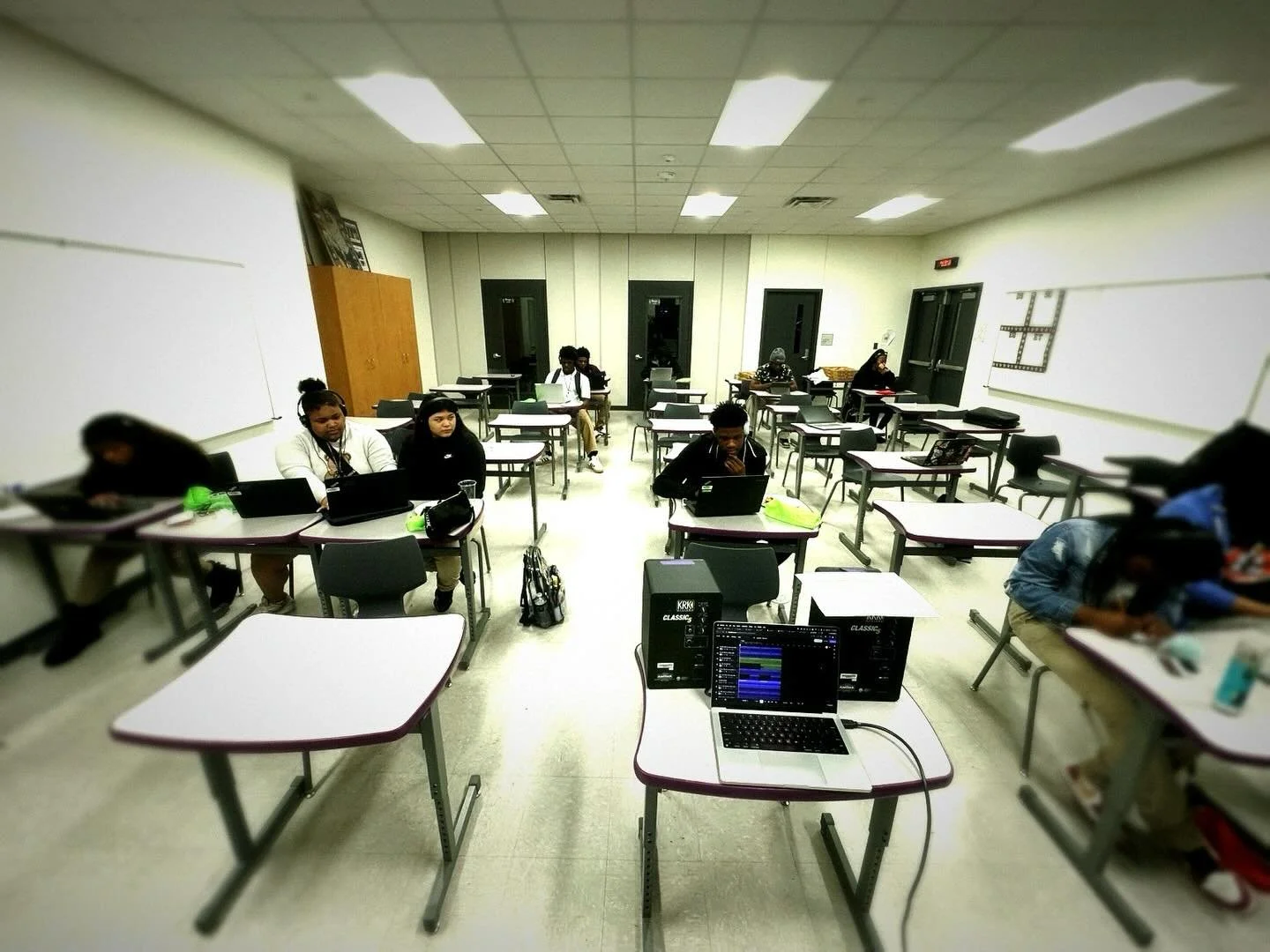 Today was one of those moments you can&rsquo;t fake.💪

Walked into a classroom the teacher said is usually loud&hellip; real loud.
But today? Different energy.

Heads down. Locked in.
Kids in flow&hellip; creating, building, figuring it out.

Then s