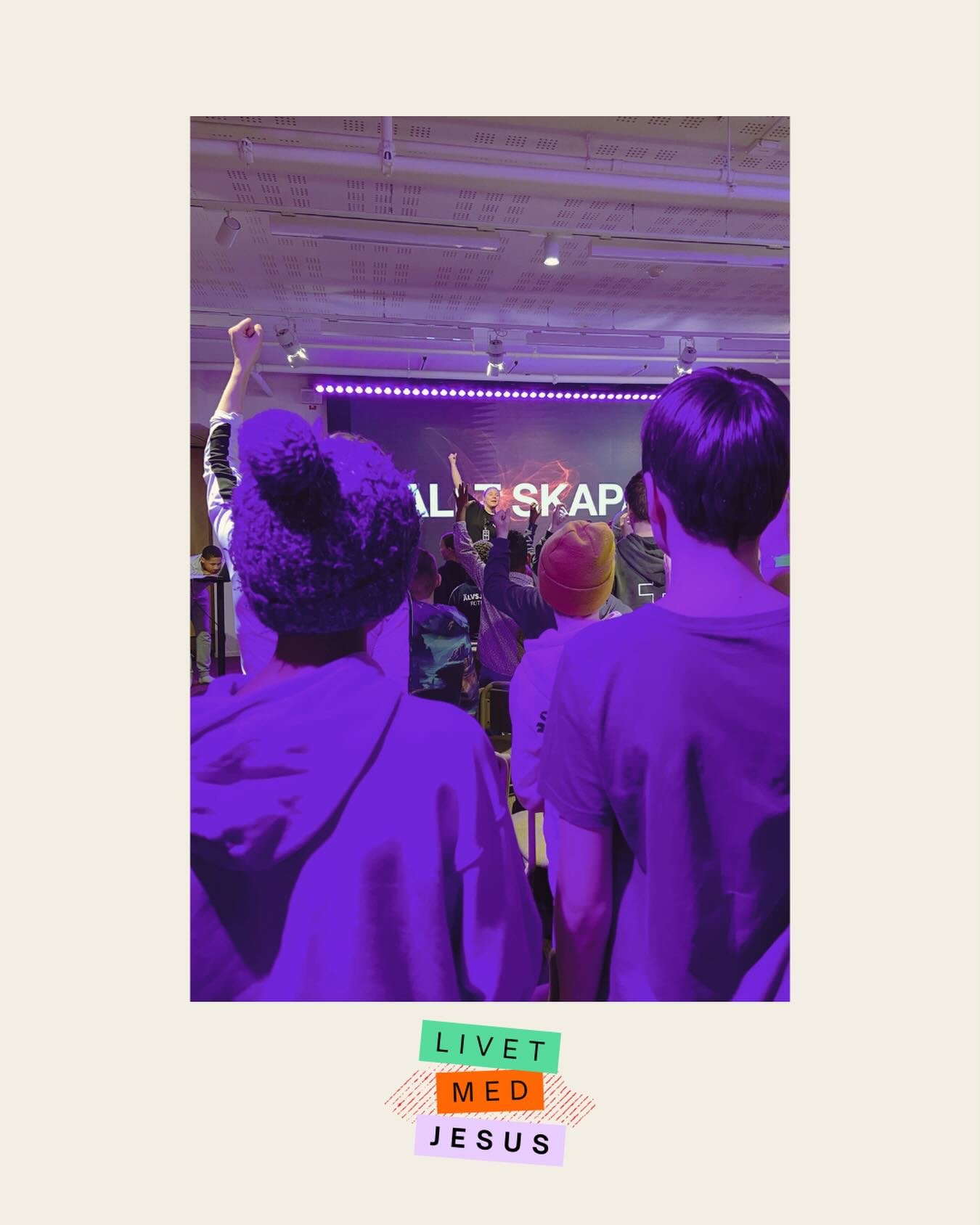 V&auml;lkommen till Smash p&aring; s&ouml;ndag 🥳

Incheckning fr&aring;n 10.40 i alla &aring;ldersgrupper. 
Avslut vid 12.30 och d&aring; serveras fika &amp; korv p&aring; entr&eacute;plan.