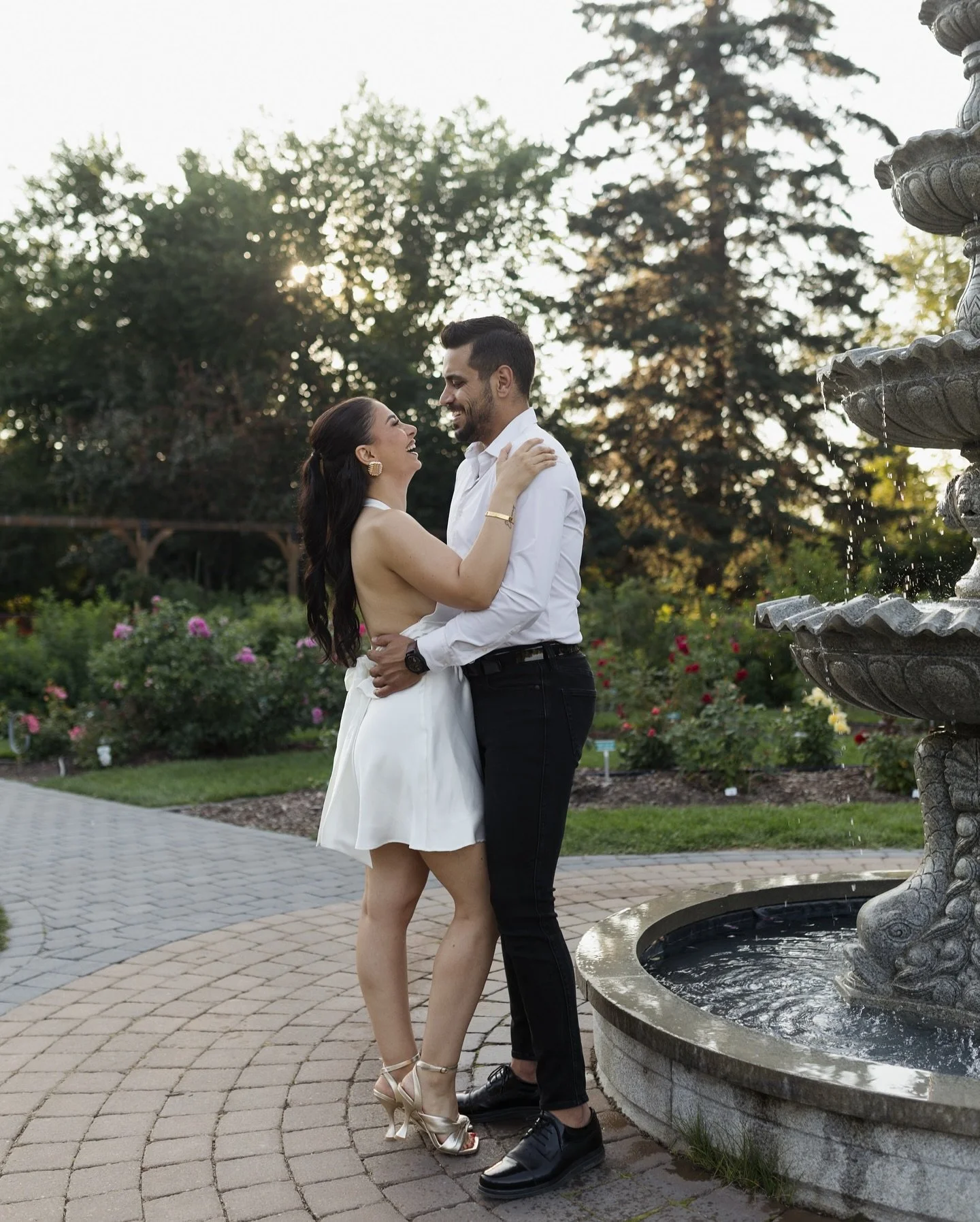 a summer day in the gardens with S+B🌻 

#edmontonphotographer #yegphotographer #yegphotography #yegweddingphotographer #yegwedding #yegweddings #yegsmallbusiness #yeglocalbusiness #yegliving #edmontonweddingphotographer #edmontonengagementphotograph
