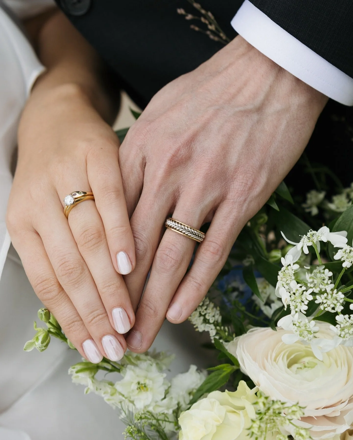 S+G: &ldquo;we want photos in front of the library-&rdquo;
me: &ldquo;SAY LESS🗣️&rdquo;
Thank you S+G for trusting me to capture the intimacy &amp; love of your beautiful day and for letting me run wild with my creative ideas. 

Venue @ranchmensclub