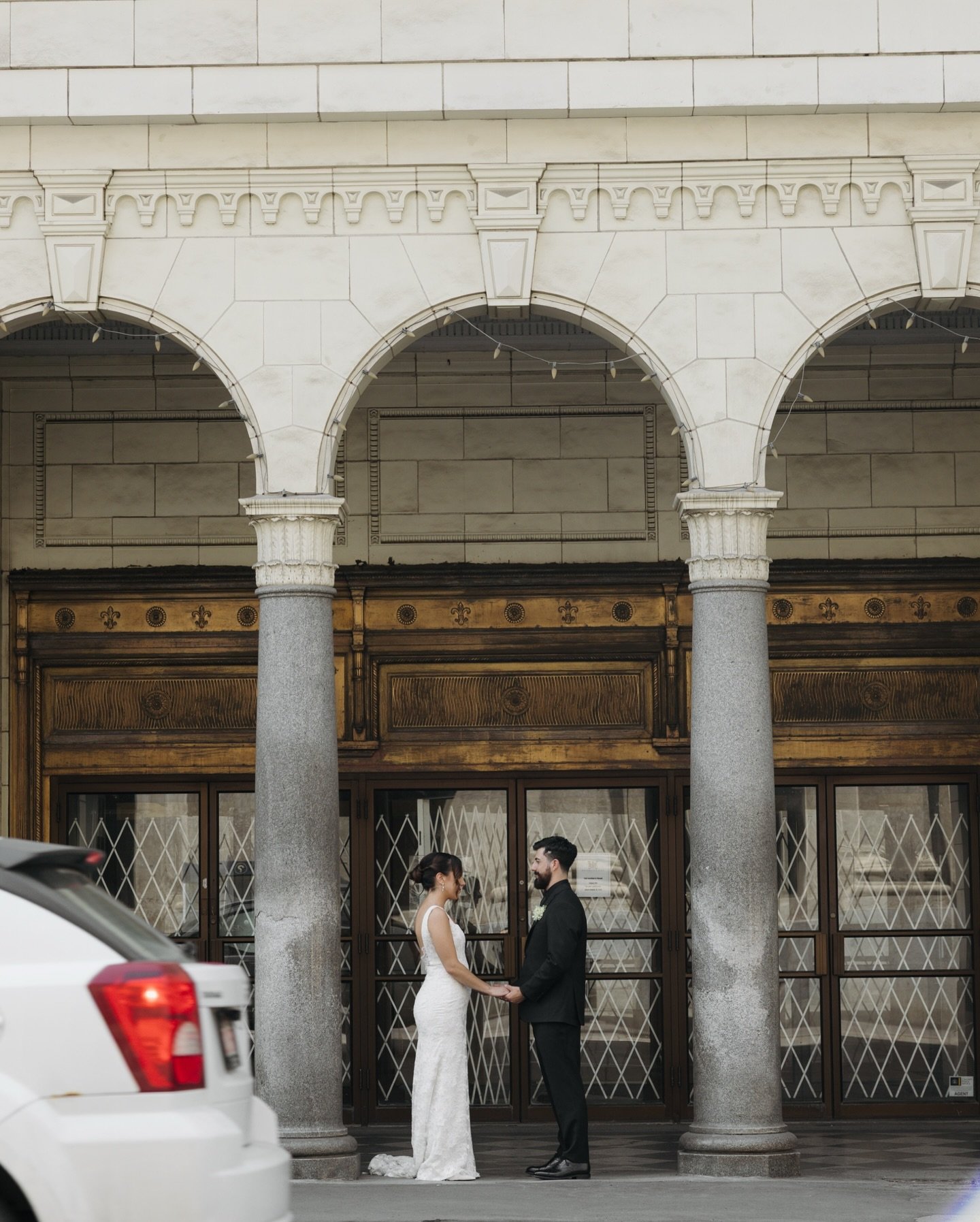 what an incredible day celebrating K+R in downtown Calgary 🕊️ 
I always love working in the heart of the city because (almost) everything is walking distance away, meaning we can take our time to get creative without the stress of travel. Not to men