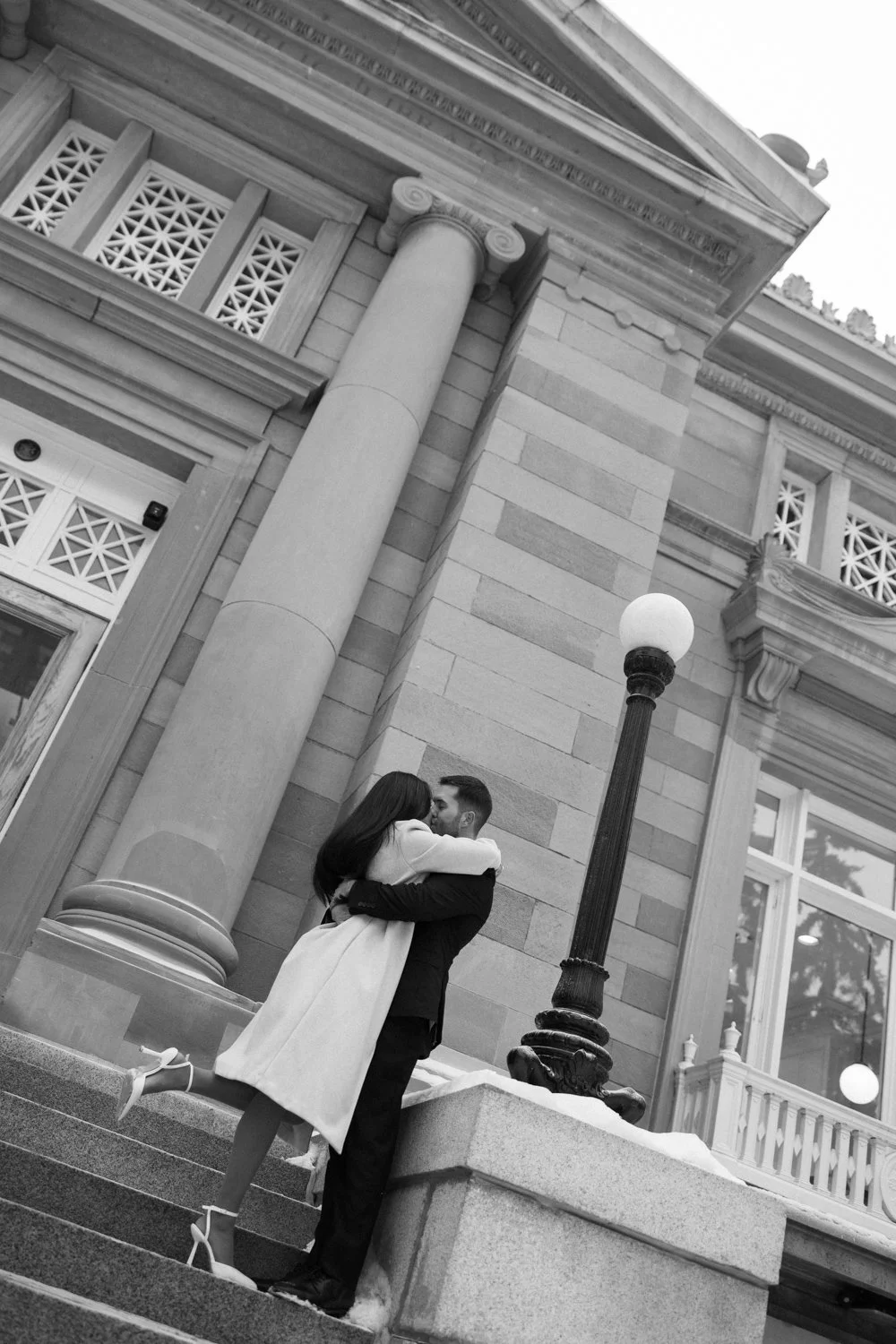 winter-elopement-in-calgary-13.jpg