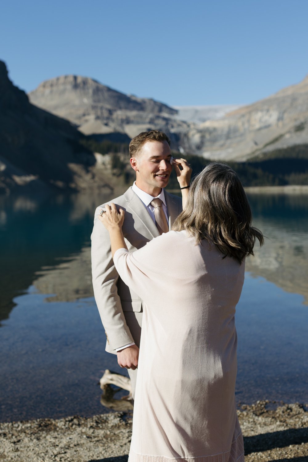 banff-sunrise-elopement-photos-17.jpg
