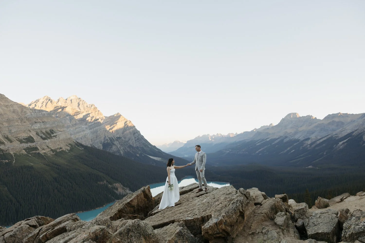 banff-sunrise-elopement-photos-4.jpg