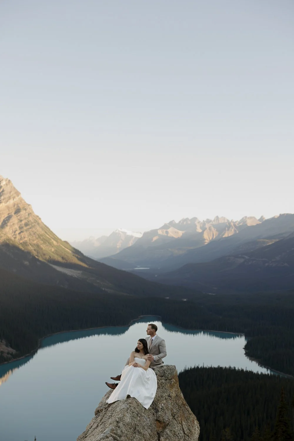 banff-sunrise-elopement-photos-9.jpg