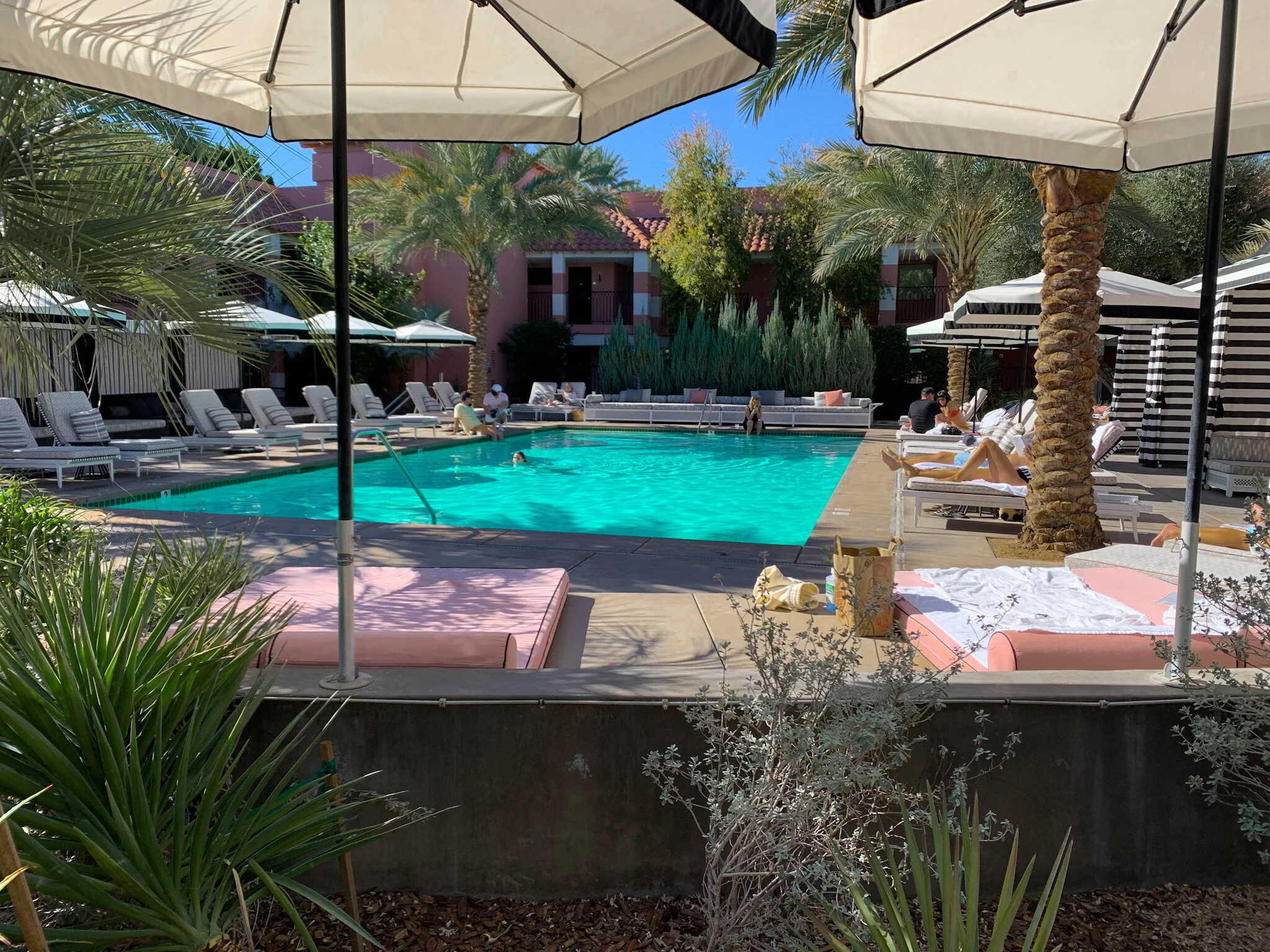 Now for the most important part of this is resort which is Devoted to wellness (THE SPA) – offering massages, facials and body treatments on offer, the new Martyn Lawrence Bullard designed signature Moroccan Spa includes individual and couple’s trea…