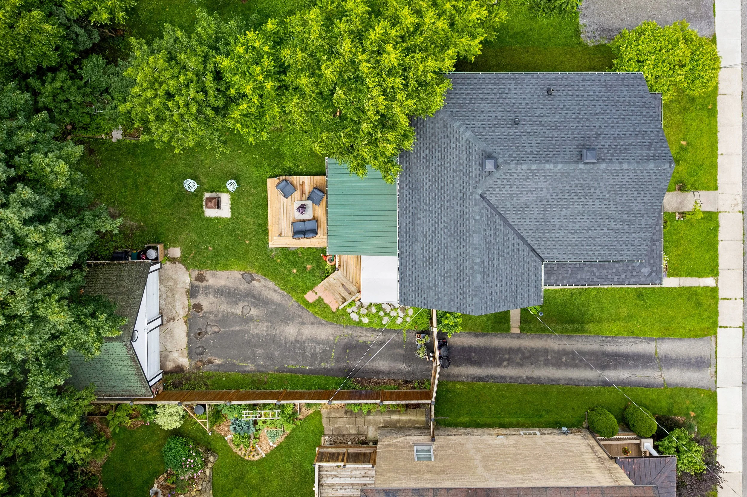 DJI_0118 cleaned up and cropped to reduce neighbours backyard.JPG