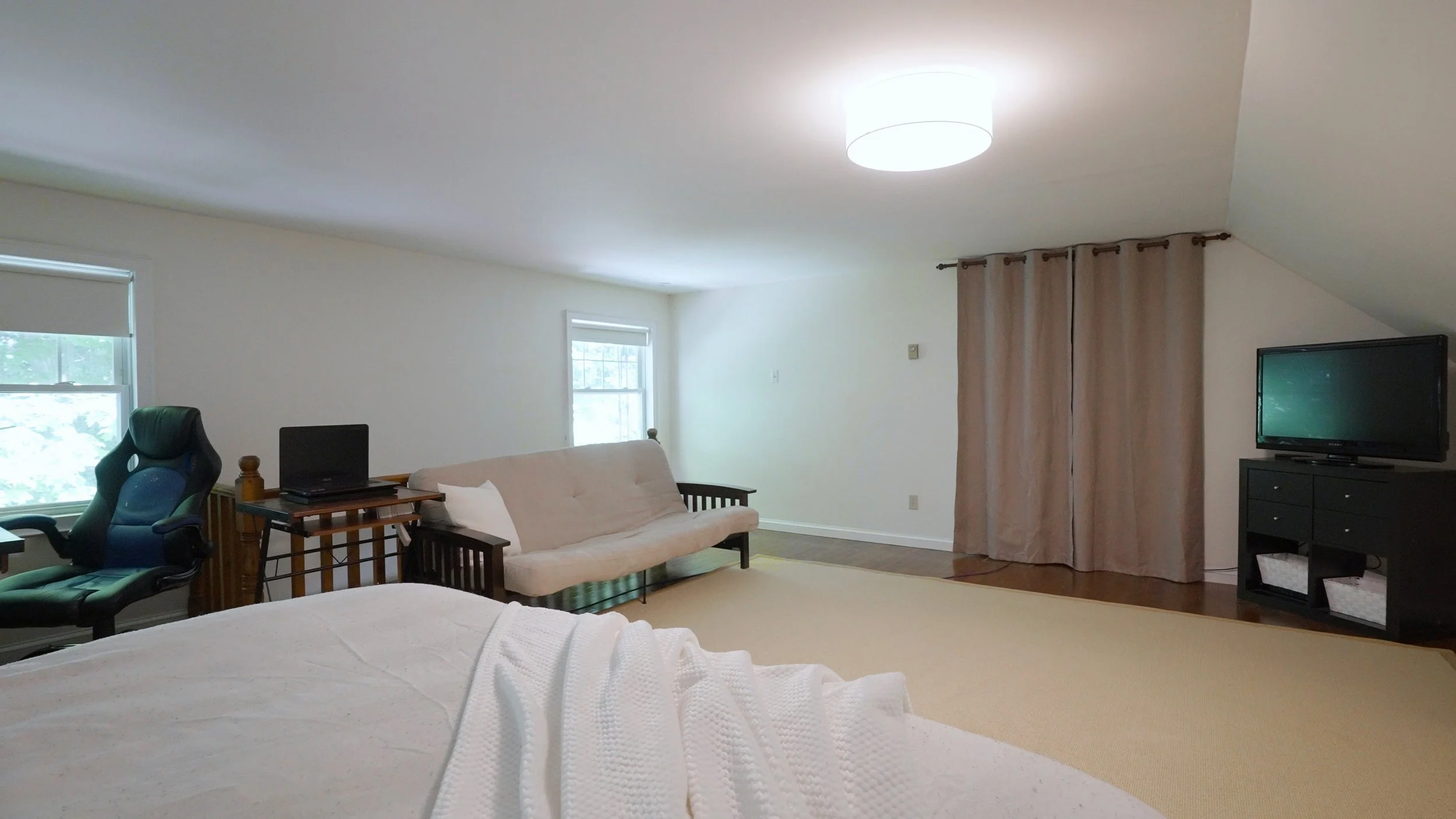 Spare room 2.jpg