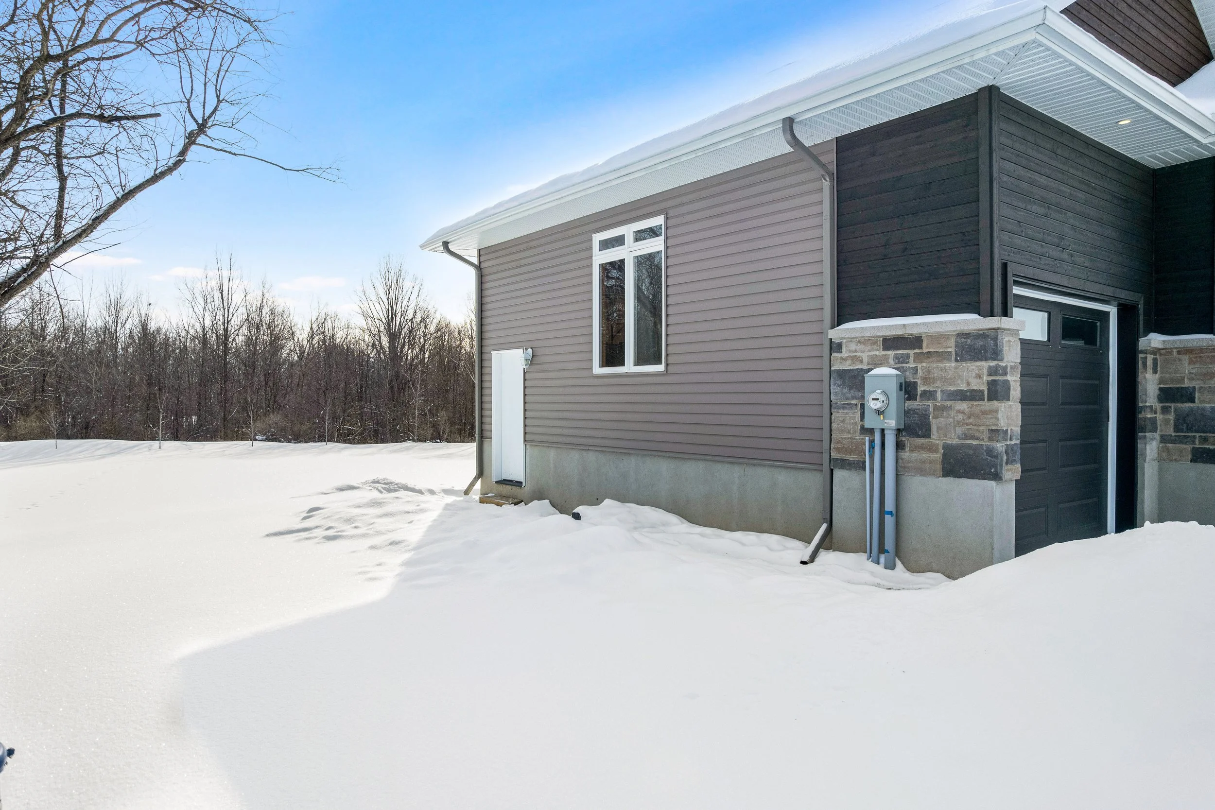 DJI_0041 cigerette bucket removed.JPG