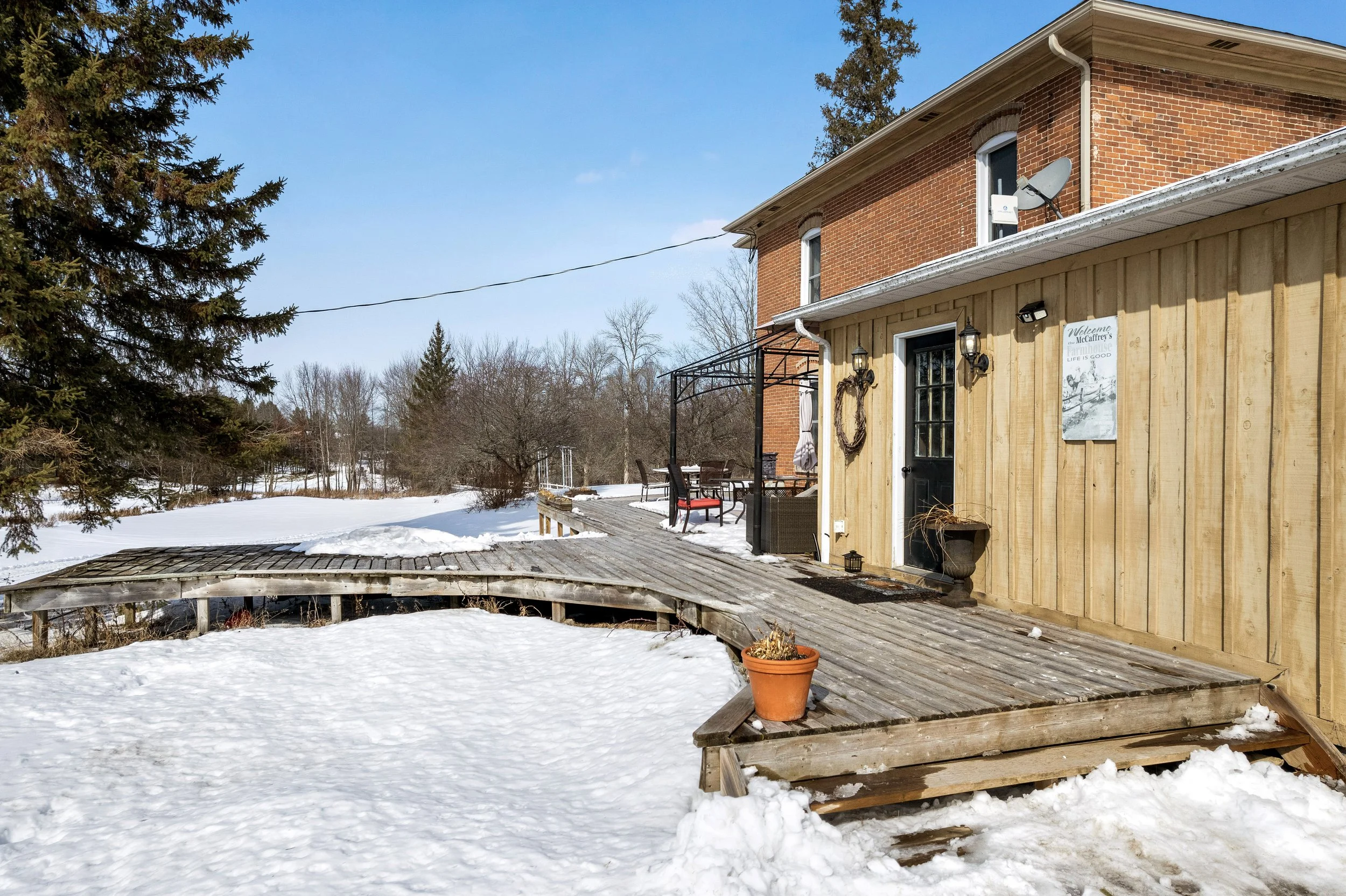 DJI_0206 BBQs and frozen BBQ cover removed.JPG