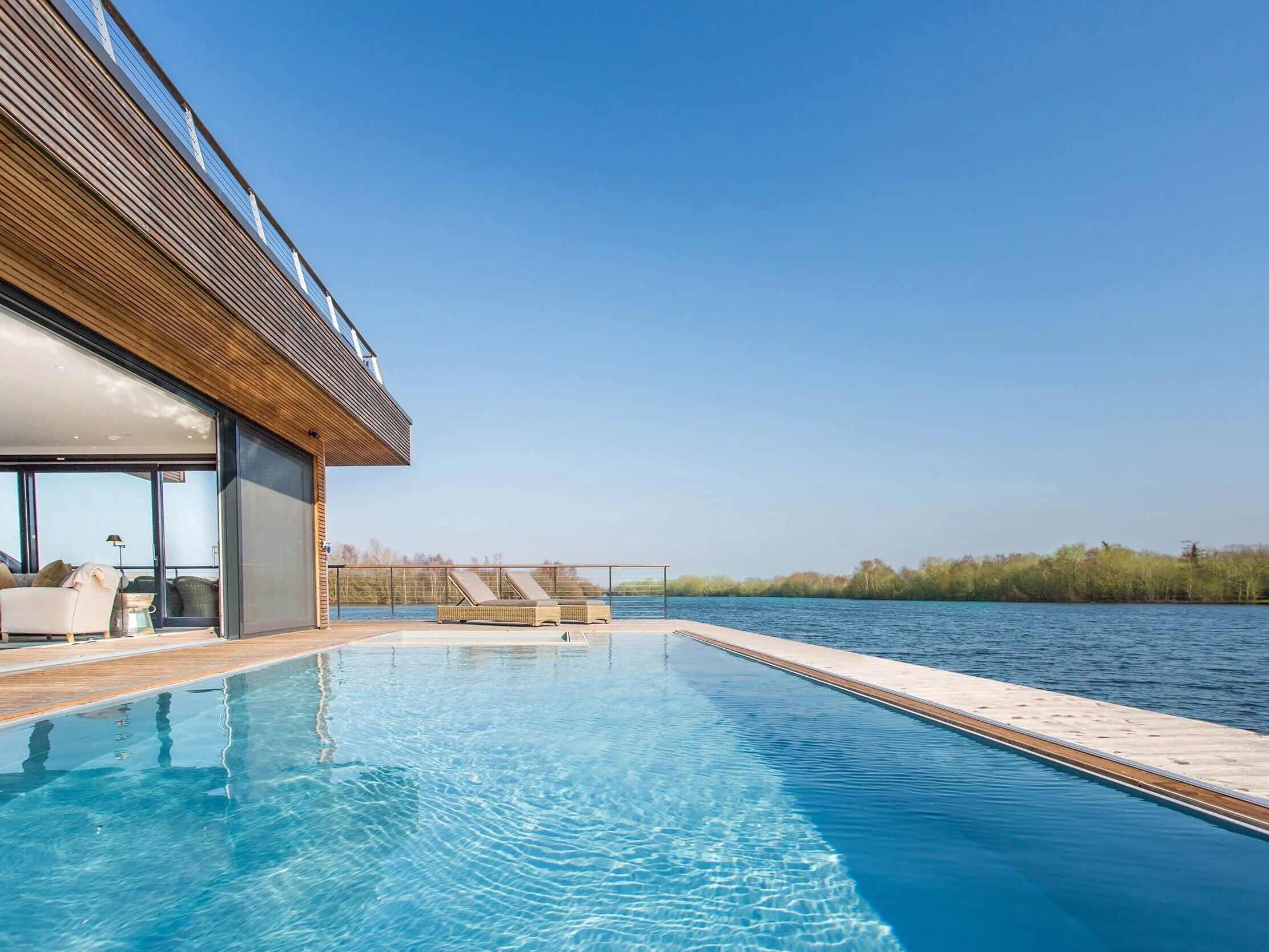 Canape party at Lakes by Yoo