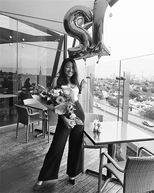 Jen on her 21st birthday in 2018—the year she started @seributujuan.