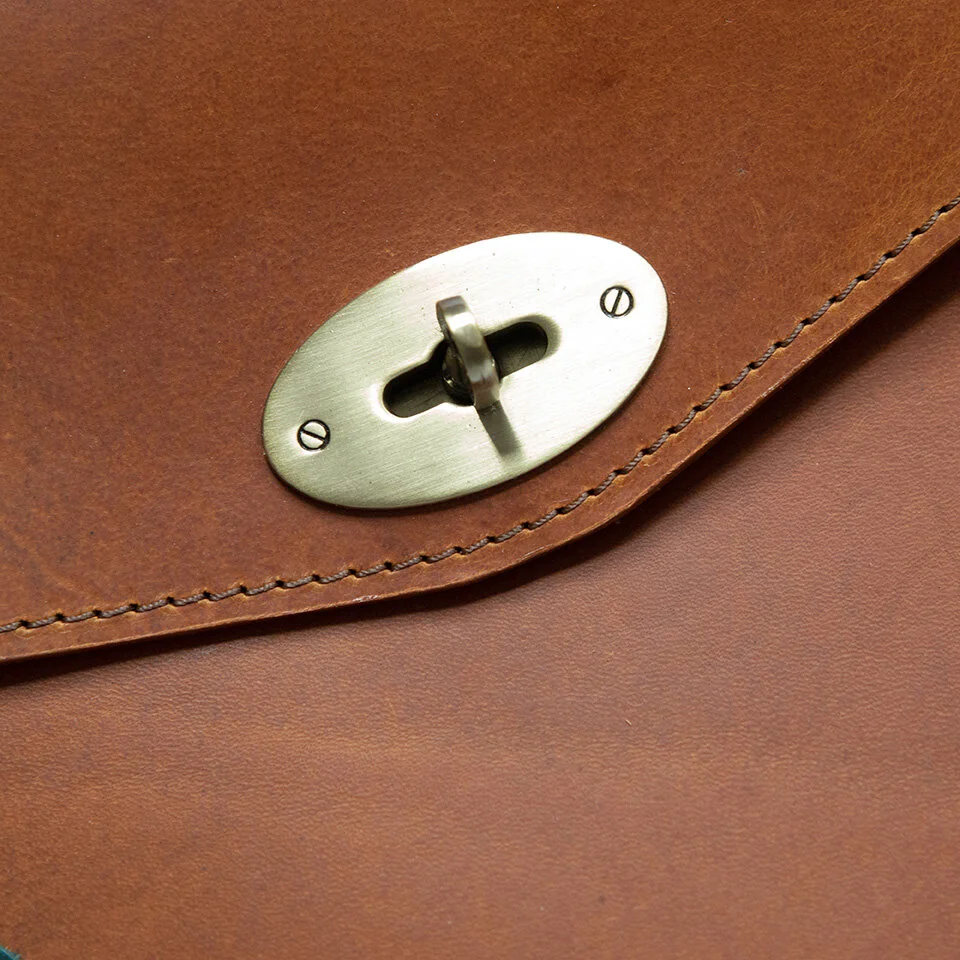 Williams Handmade 172_72dpi.jpg