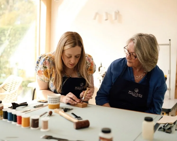 Hi, I&rsquo;m Sarah 

I&rsquo;m the person behind Williams Handmade.

I&rsquo;ve spent years making leather goods and teaching people the craft I love.

One of my favourite things about running Williams Handmade is seeing someone pick up the tools fo