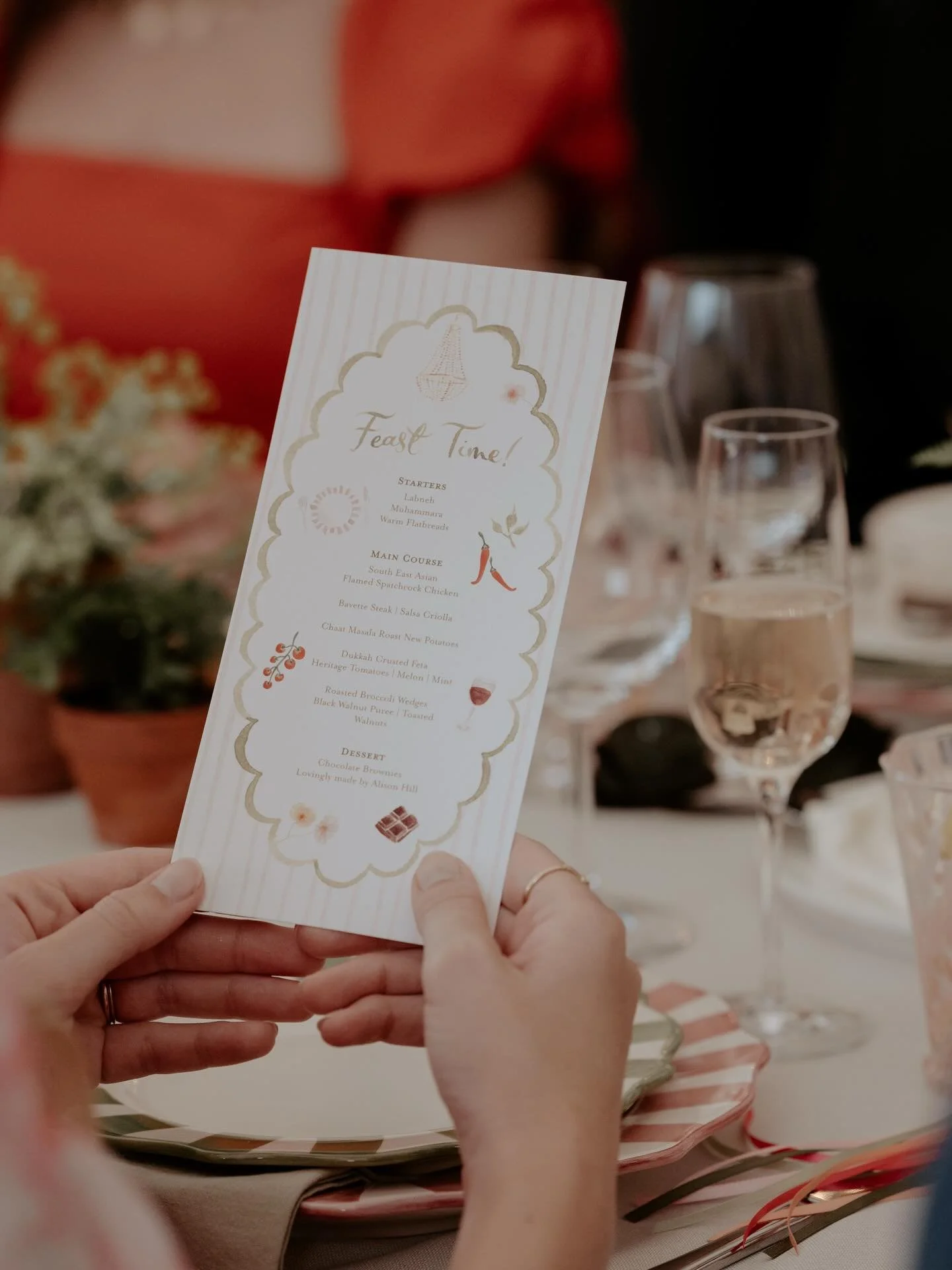 When you know there are two things about your wedding that just can&rsquo;t miss; the food and the party. Not a single detail was missed from Tara and Tom&rsquo;s foodie vibey day. Weddings we love to be part of 🪩 🌺 
Catering - @comynbruce 
Photogr