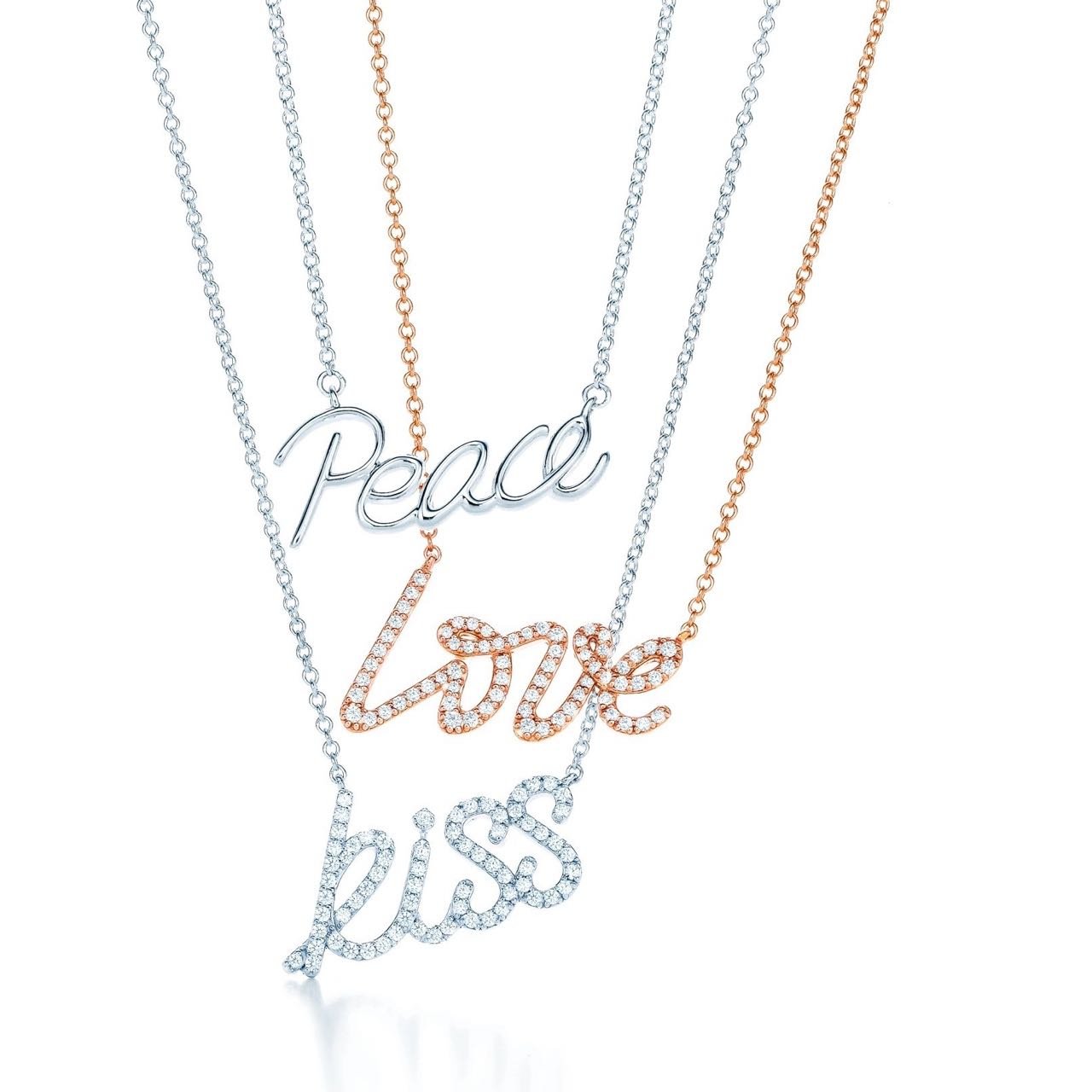 Paloma’s Graffiti collection is inspired by the street art of New York City, Paloma’s Graffiti designs feature heartfelt expressions, such as “love,” “kiss,” and “xoxo,” all captured in the designer’s handwriting.
