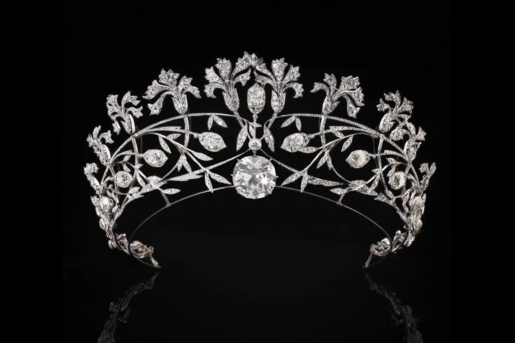 Chaumet tiara 1.jpeg
