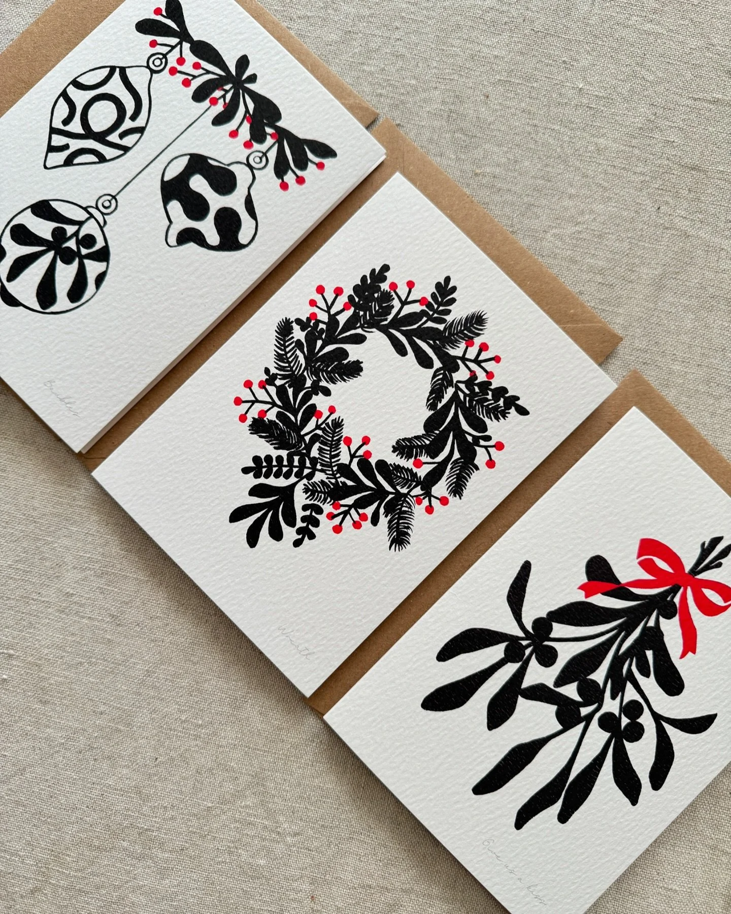 This weekend ✨ A busy one for us, making for upcoming markets, packing up stock to go out and workshop prep for our jewellery making workshop next Thursday @curatedbyanna_ . We have two tickets left if you&rsquo;d like to join us. This Sunday we&rsqu