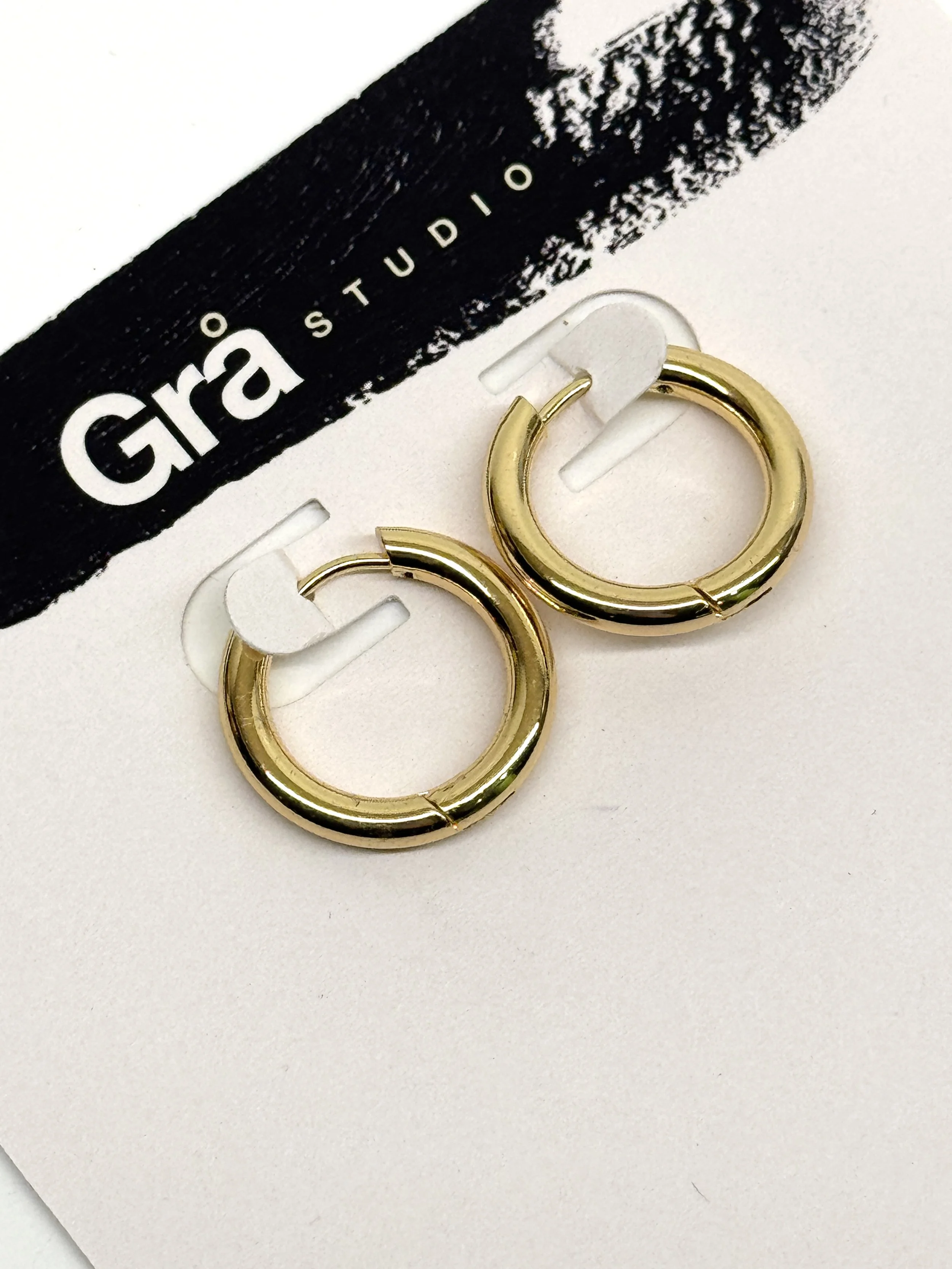 MILLIE / MINIMAL HOOPS