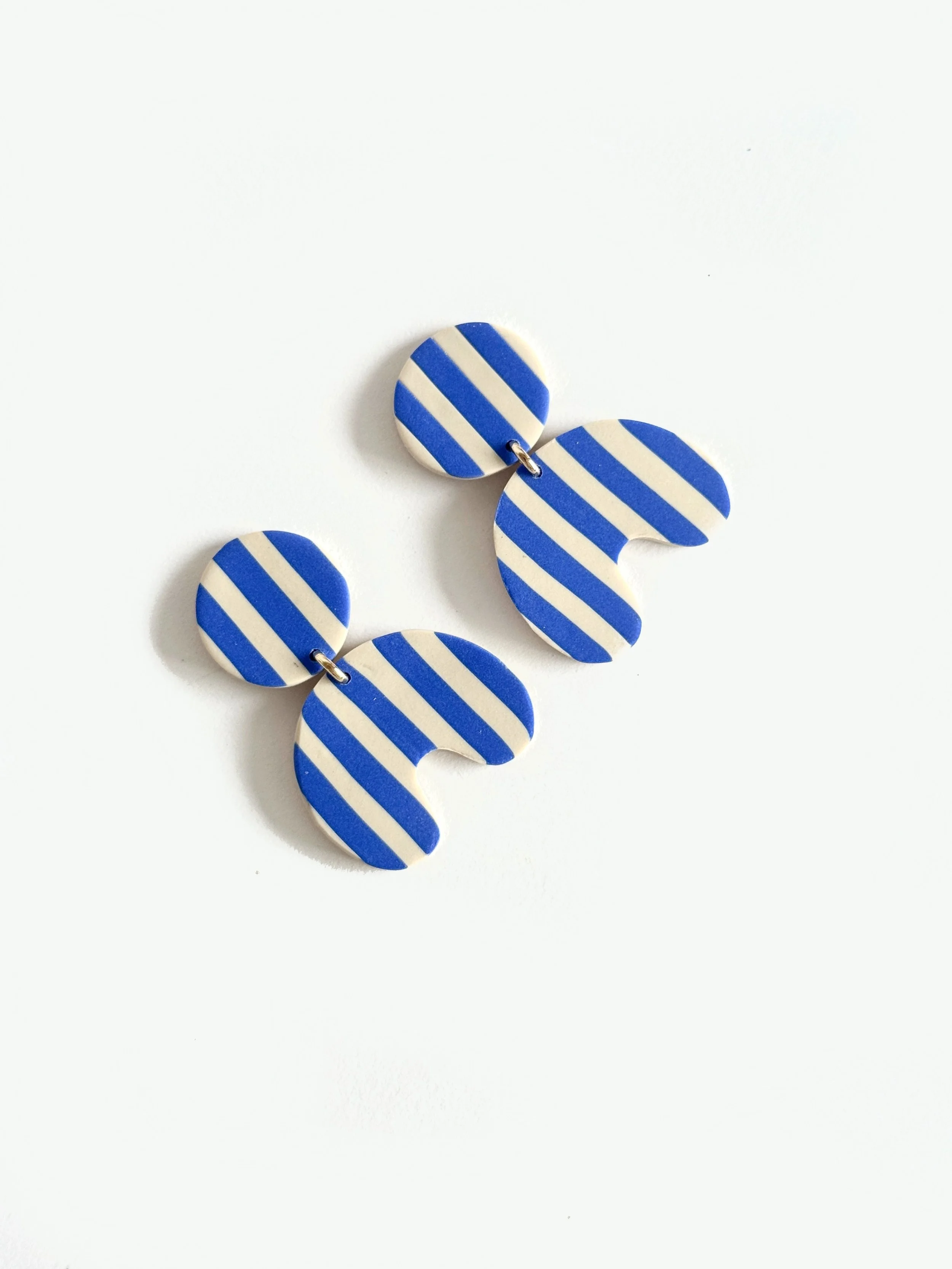 MAVIS BLUE & NUDE.jpg