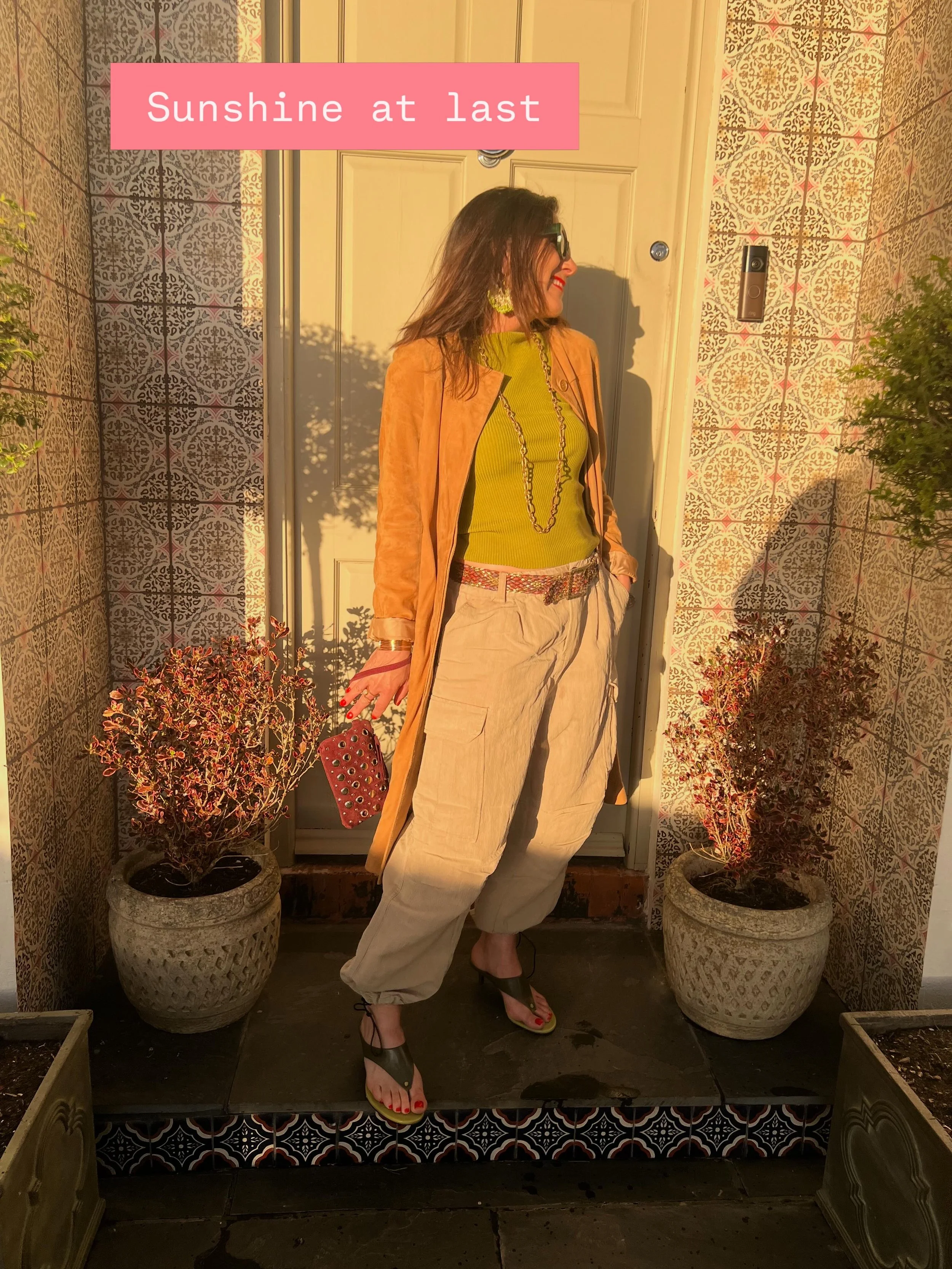 Happy Friday!!

A week of stuff!!!

Hope you are all enjoying a wonderful sunny Friday!

It&rsquo;s been a crazy week of teens returning, doing returns, zoom calls, client catch ups, caring for mum, charity shop fun, Glastonbury Tor and dance taxi 🚕