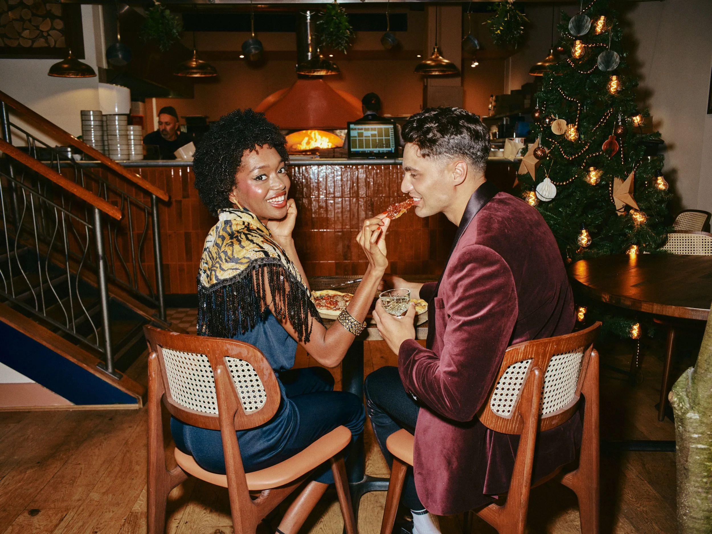 Shot_08_Quad_shot_singing_piano_with_drinks _0594.jpeg