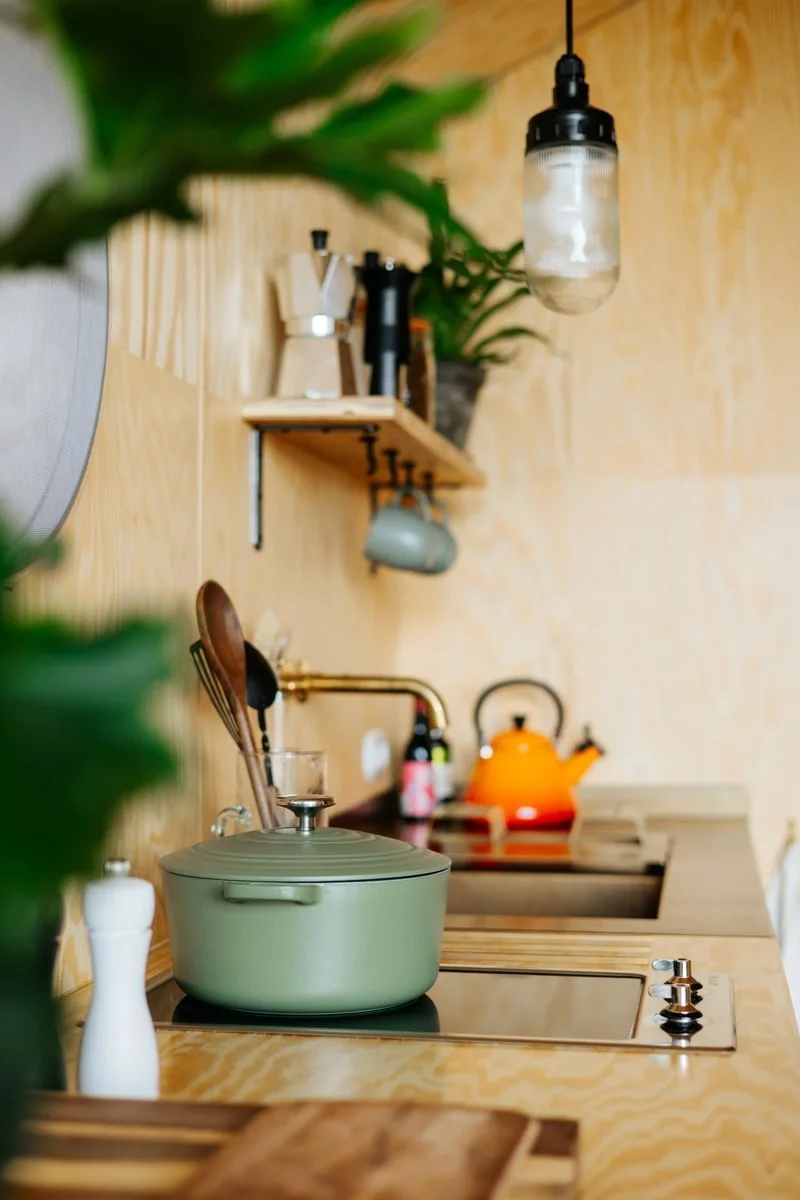CABINER-HARVEST-disconnected-cabins-yara-photography-1241 - Medium.jpg