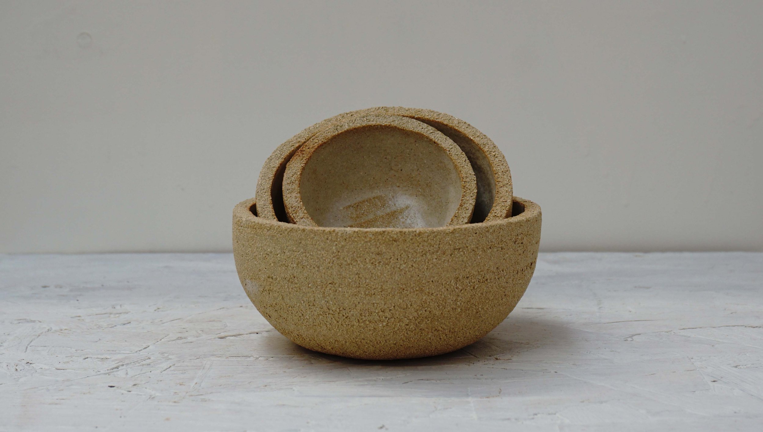 LR_RUS_NEST_PINCH_BOWLS_HANDMADE_CERAMIC_L06.jpg