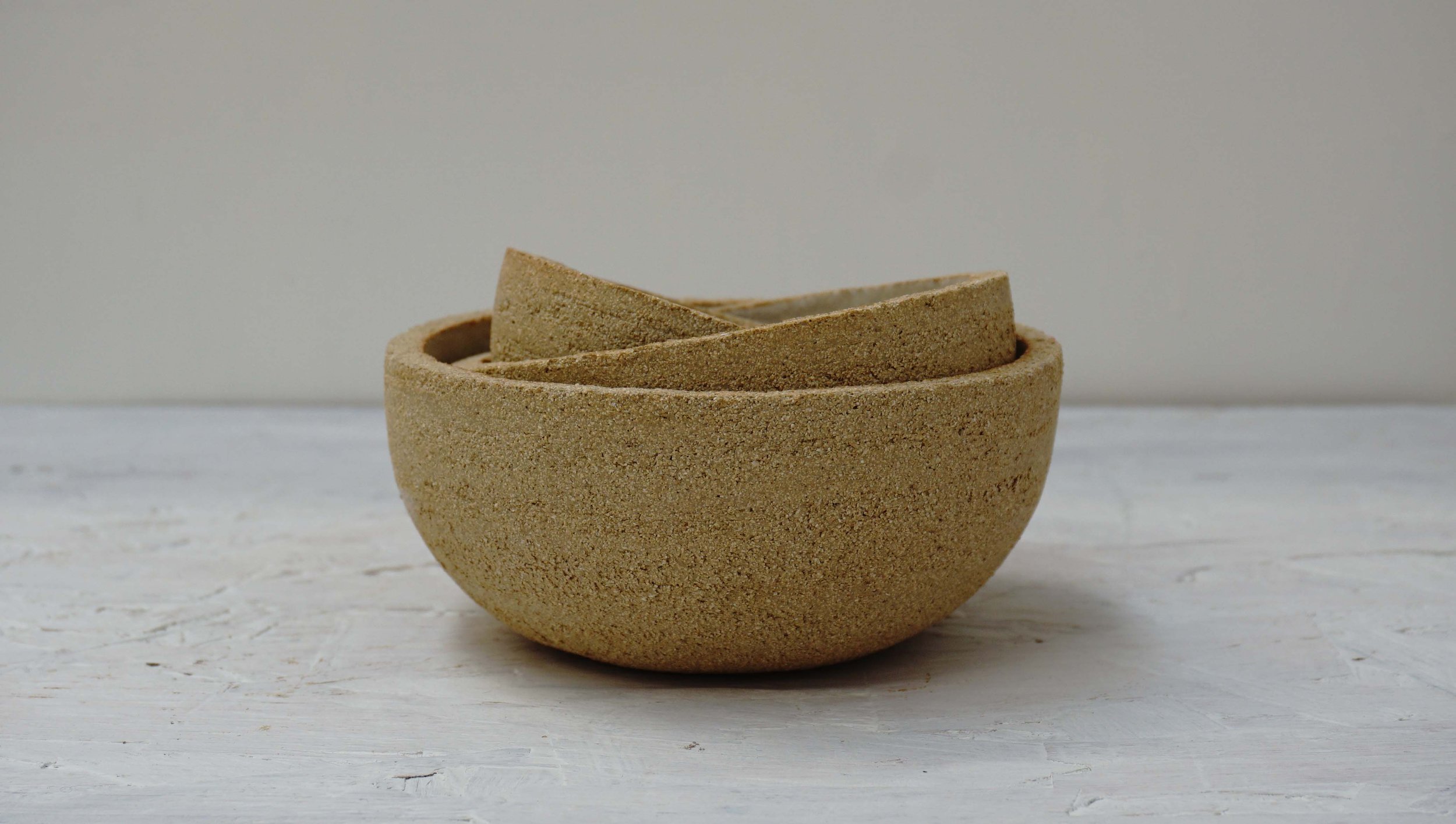 LR_RUS_NEST_PINCH_BOWLS_HANDMADE_CERAMIC_L04.jpg