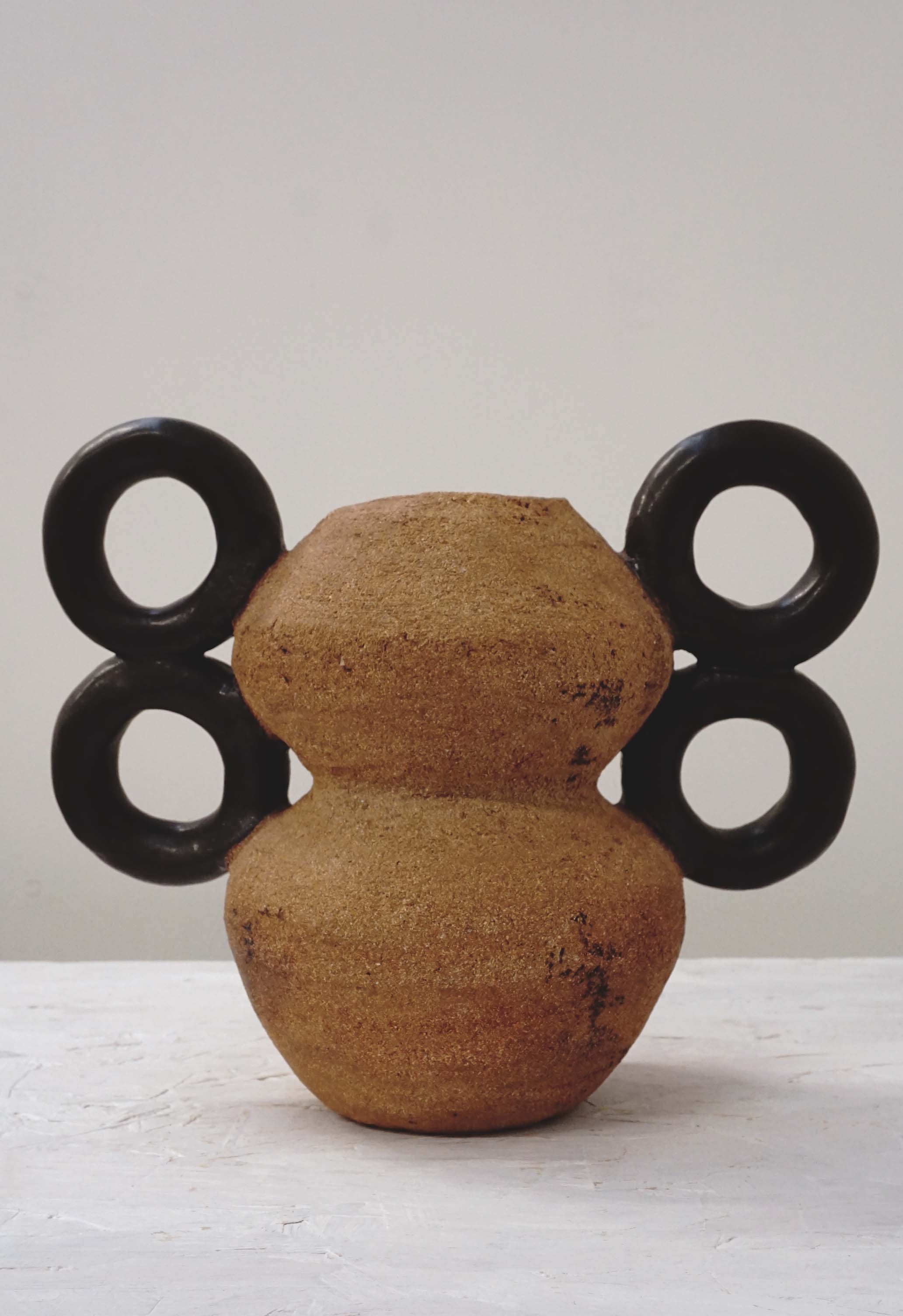 LR_OTTO_VASE_HANDMADE_CERAMIC_03.jpg