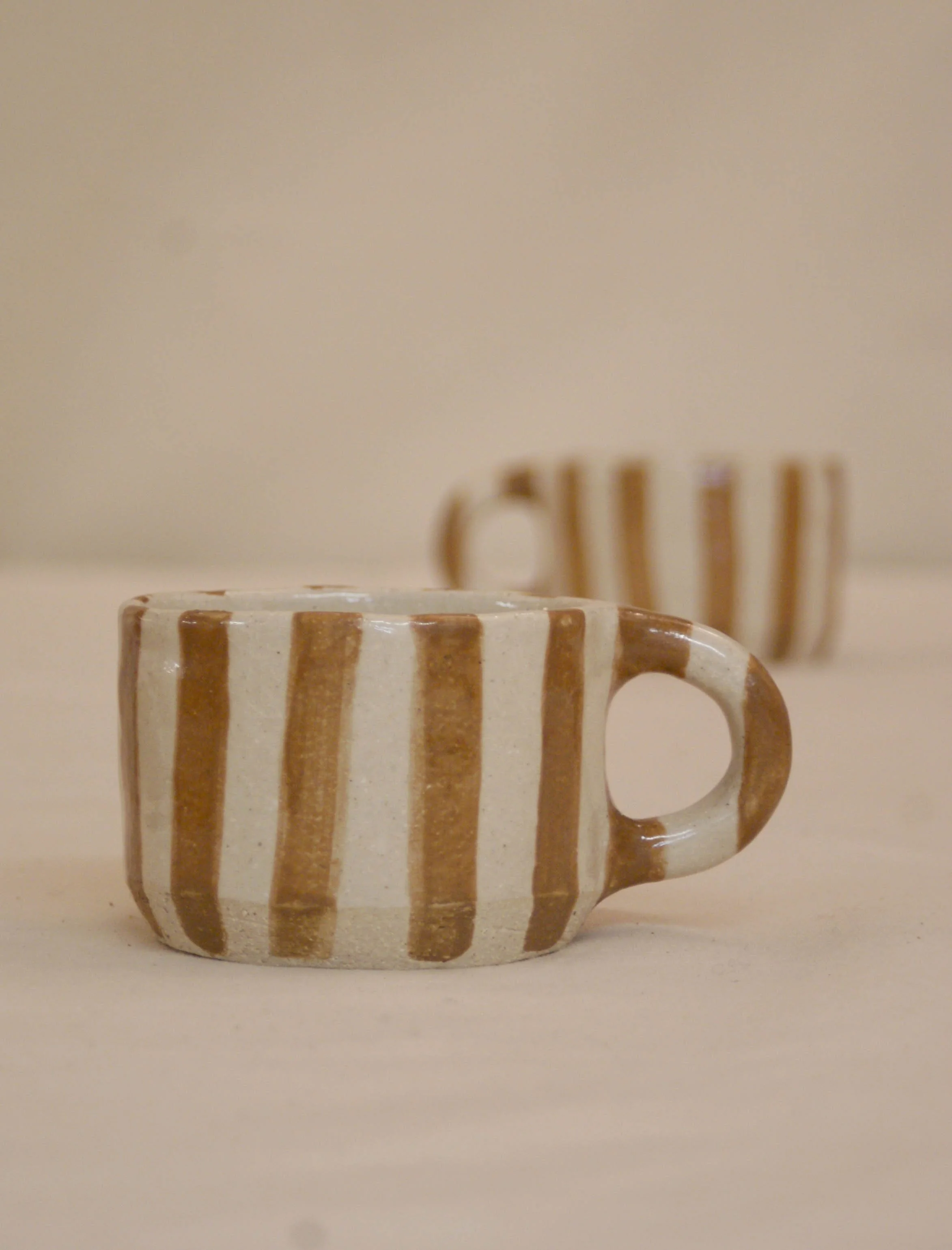 LR_PATSY_COFFE_MUG_CREAM_BROWN_CERAMIC_HANDMADE_LONDON_09.jpg