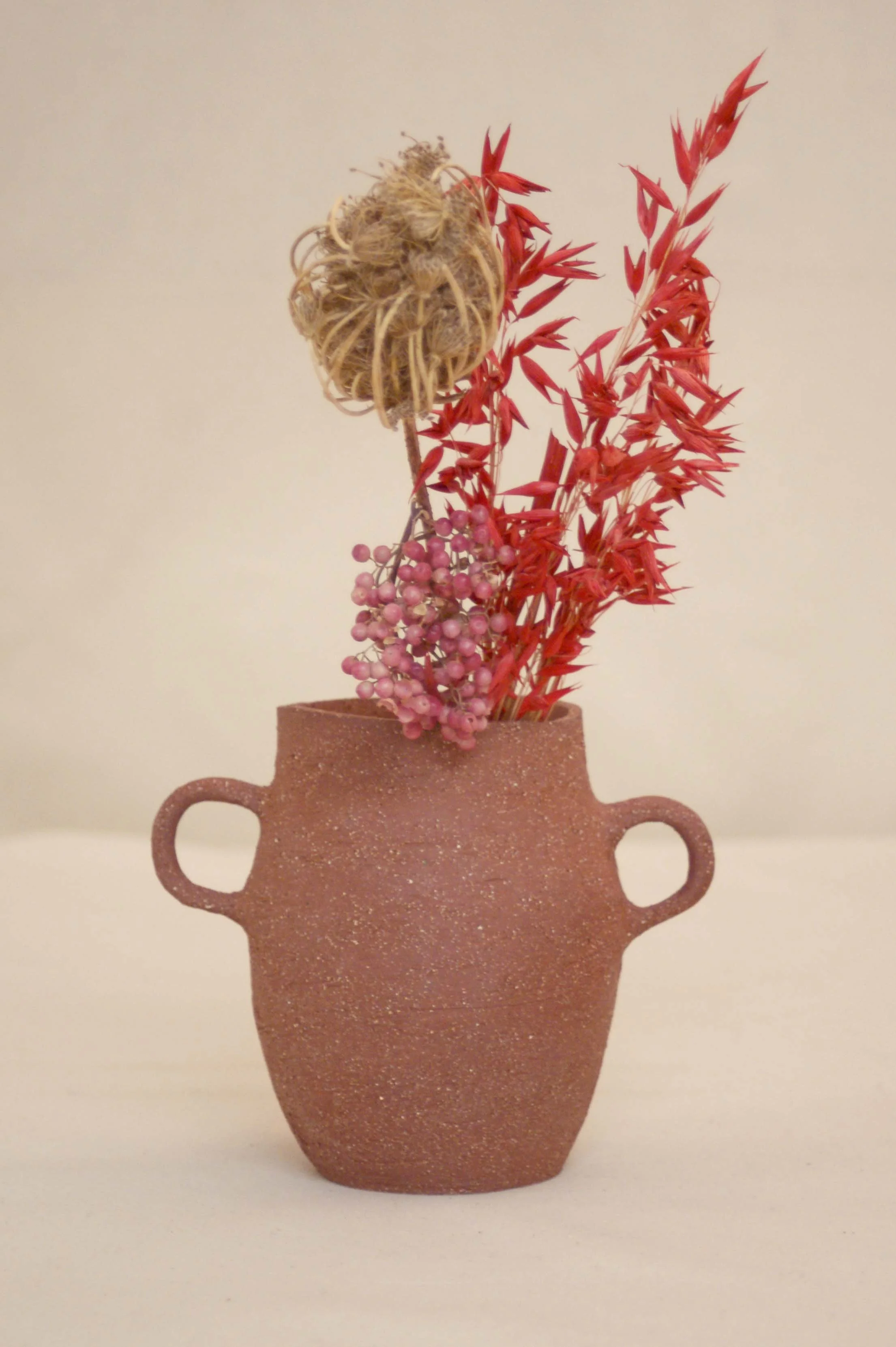 LR_MAEBY_VASE_ARTIFACT_RED_CERAMIC_HANDMADE_LONDON_TEXTURED_01.jpg