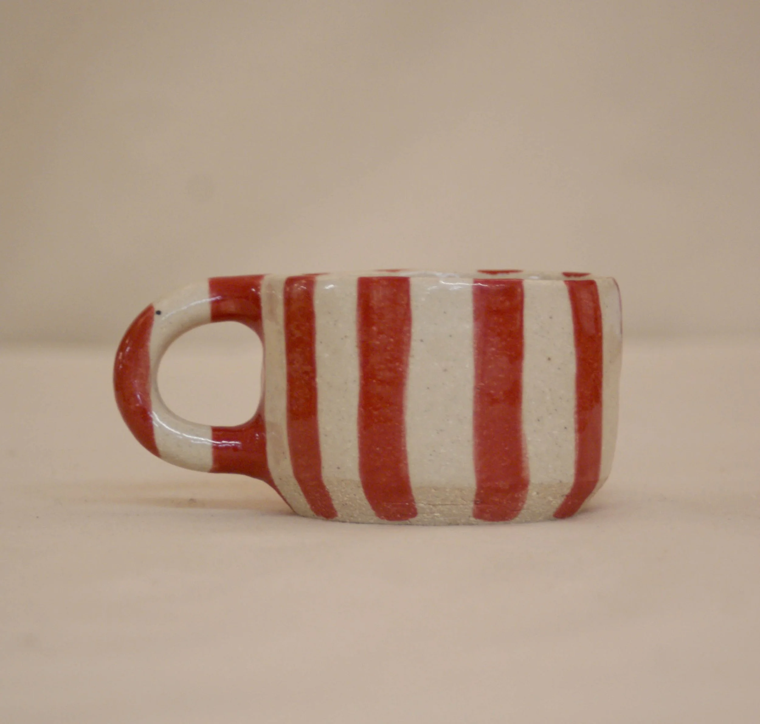 LR_PATSY_COFFE_MUG_CREAM_RED_CERAMIC_HANDMADE_LONDON_01.jpg