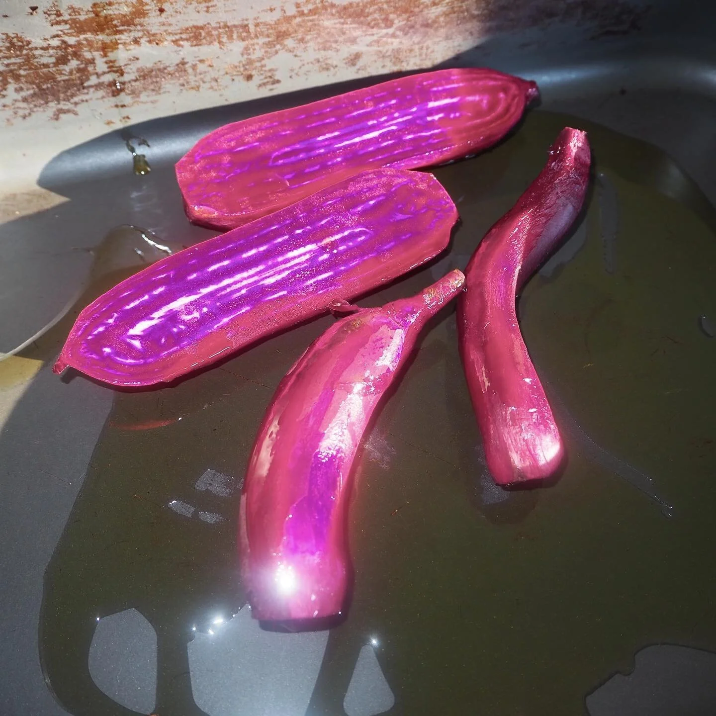 Back on the Beetroot&hellip; This time the Root in psychedelic form caught by the evening sun as it was about to go in the oven. We ve got long beetroot this year which is a first for me, sweet as sweet, earthy and goooood.
We ve eaten them every whi