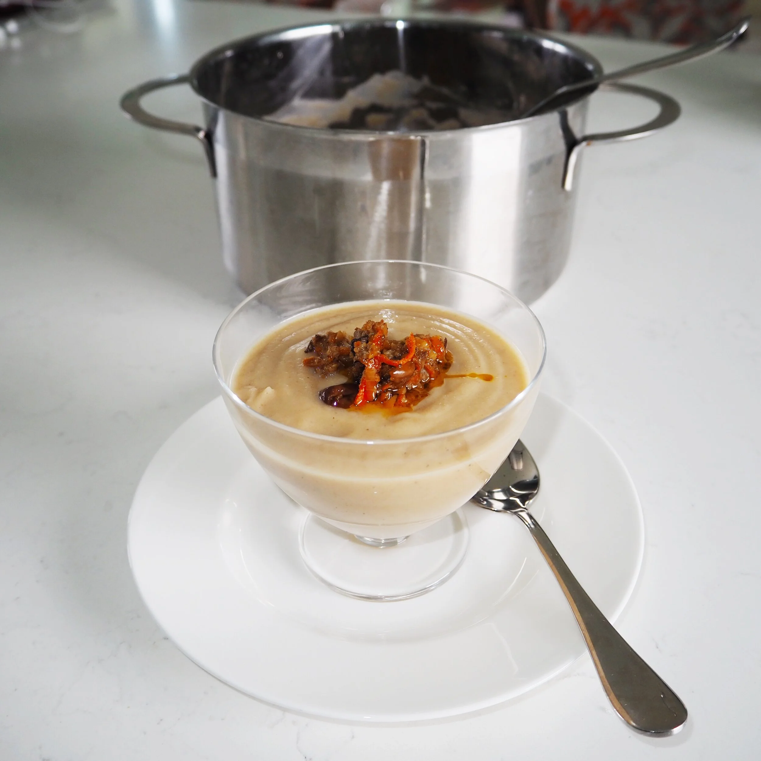 Cheesy Roasted Cauliflower Soup