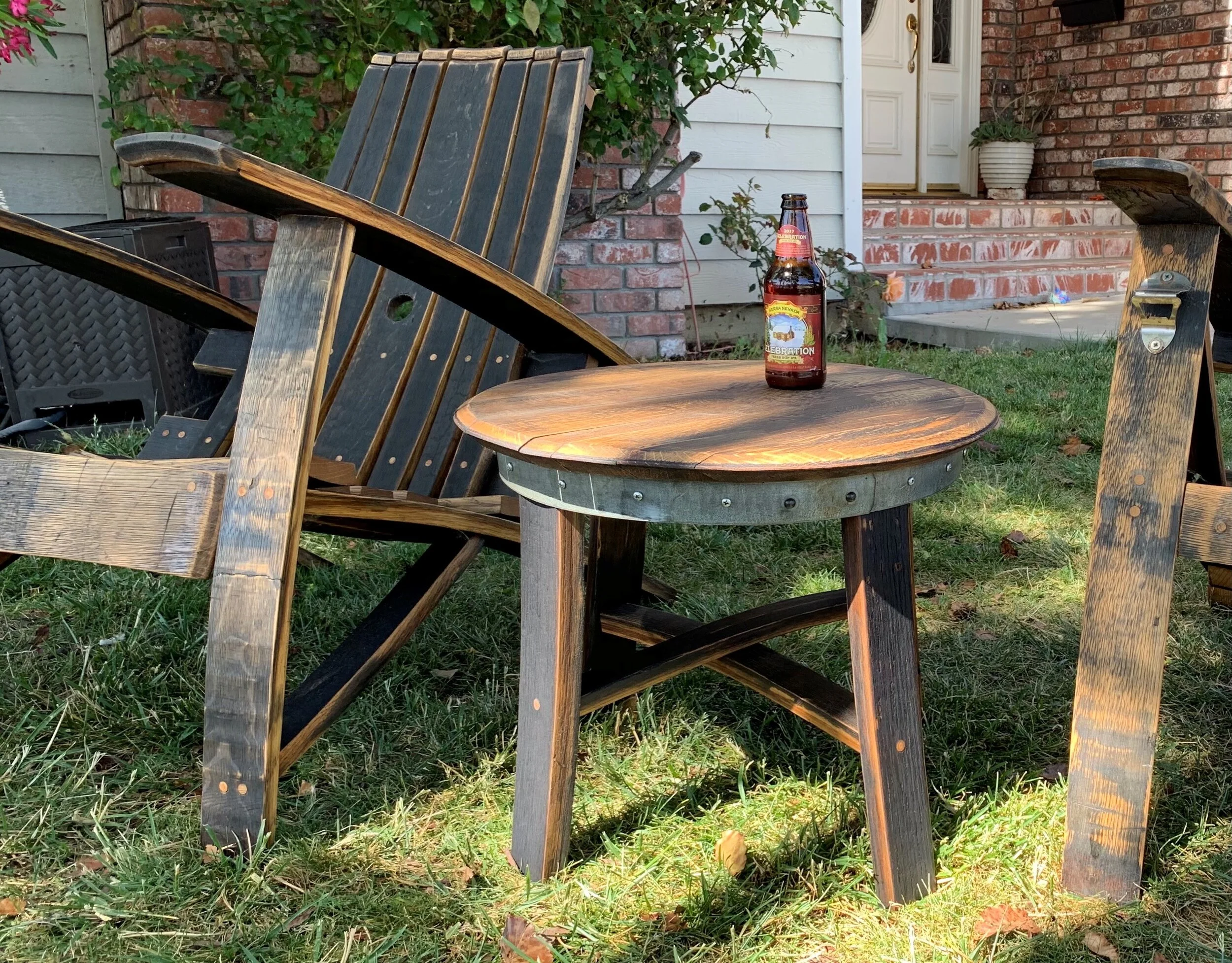 chairs with table.jpg
