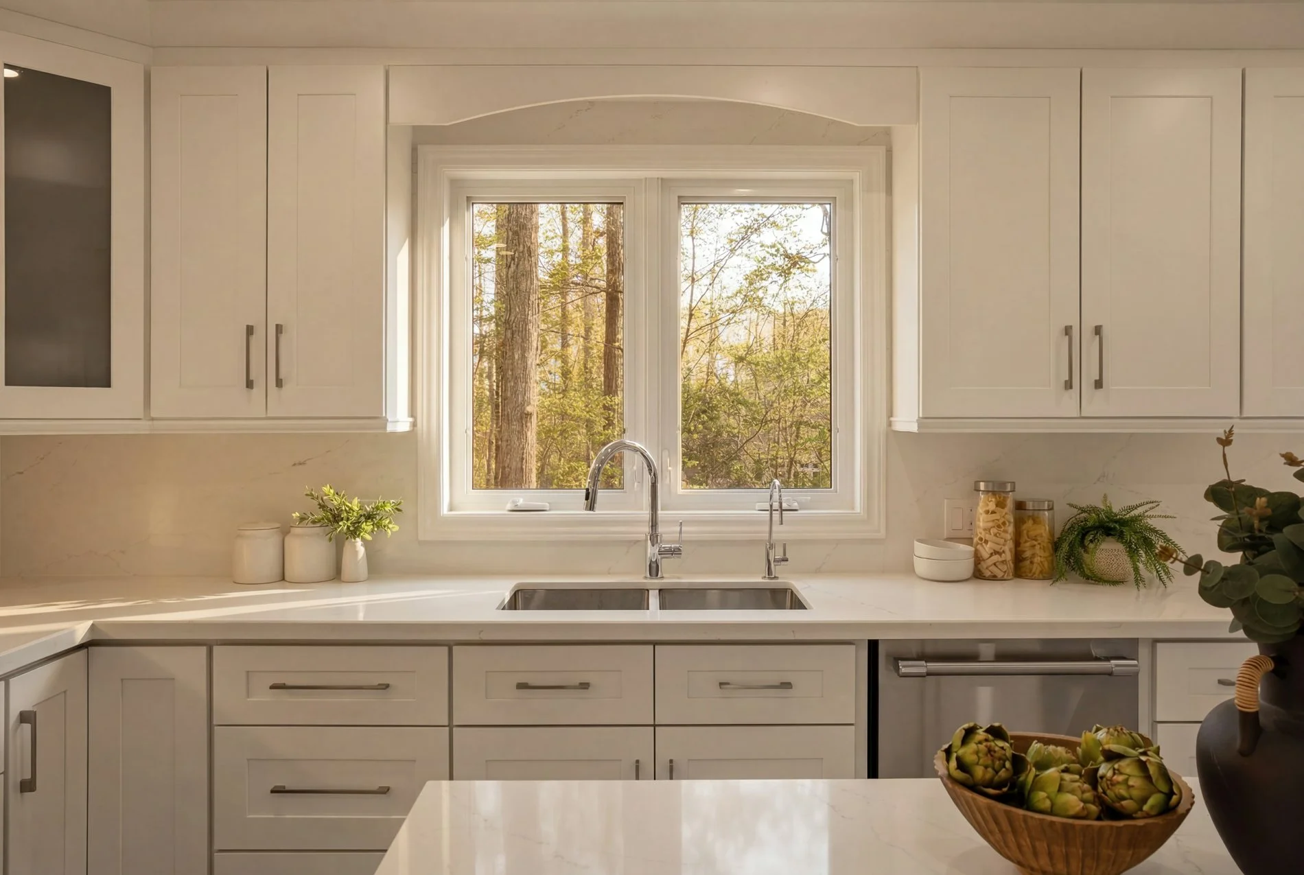 29_20 huntingdale pl- 022 a&d lighting edit.jpg
