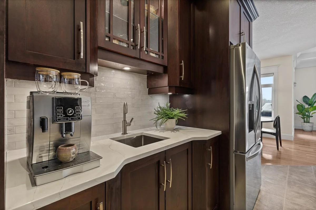 017-86 Canters Close Int-0033.jpg